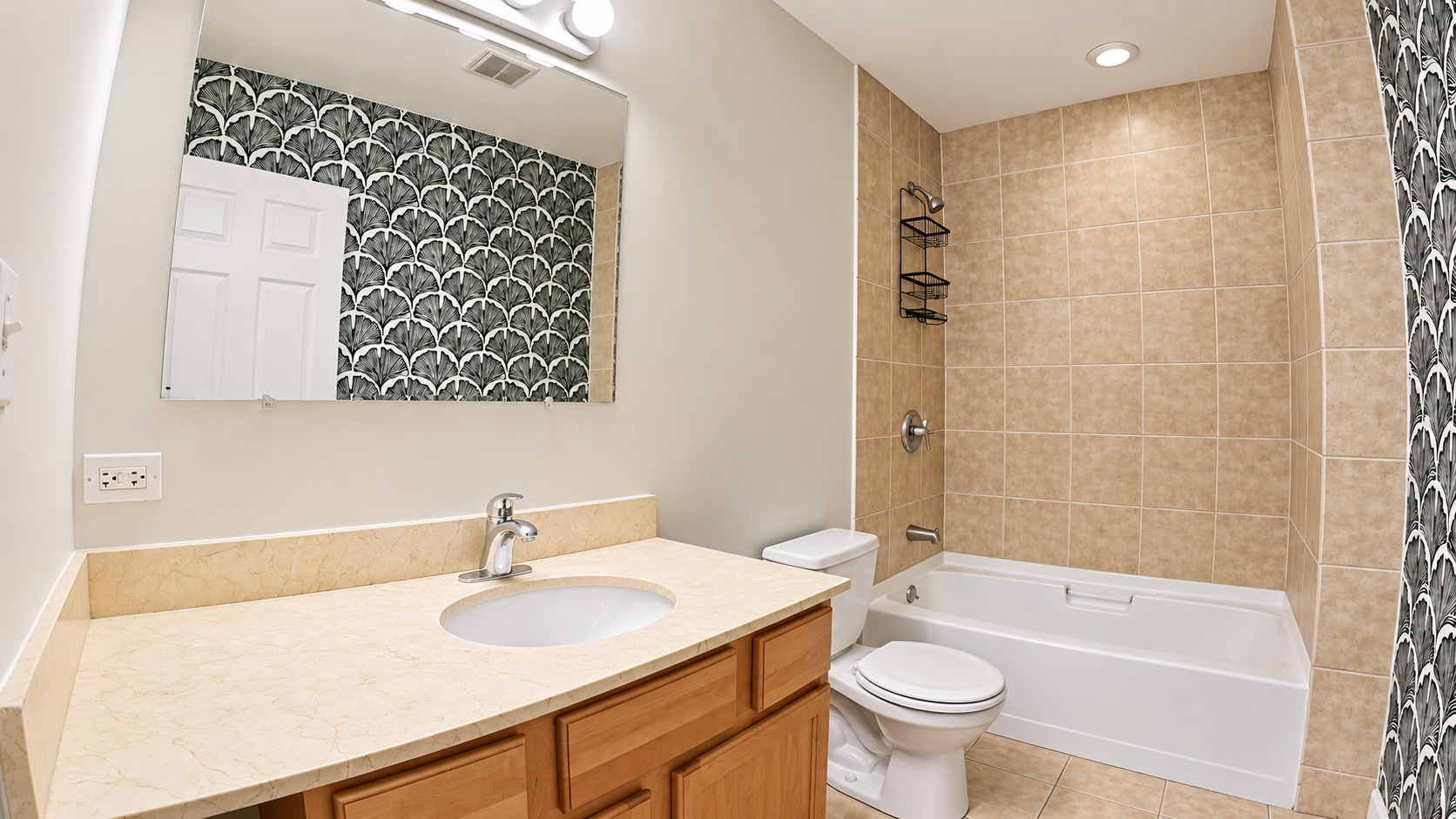 6005 N Kimball Avenue 2a Property Photo 12