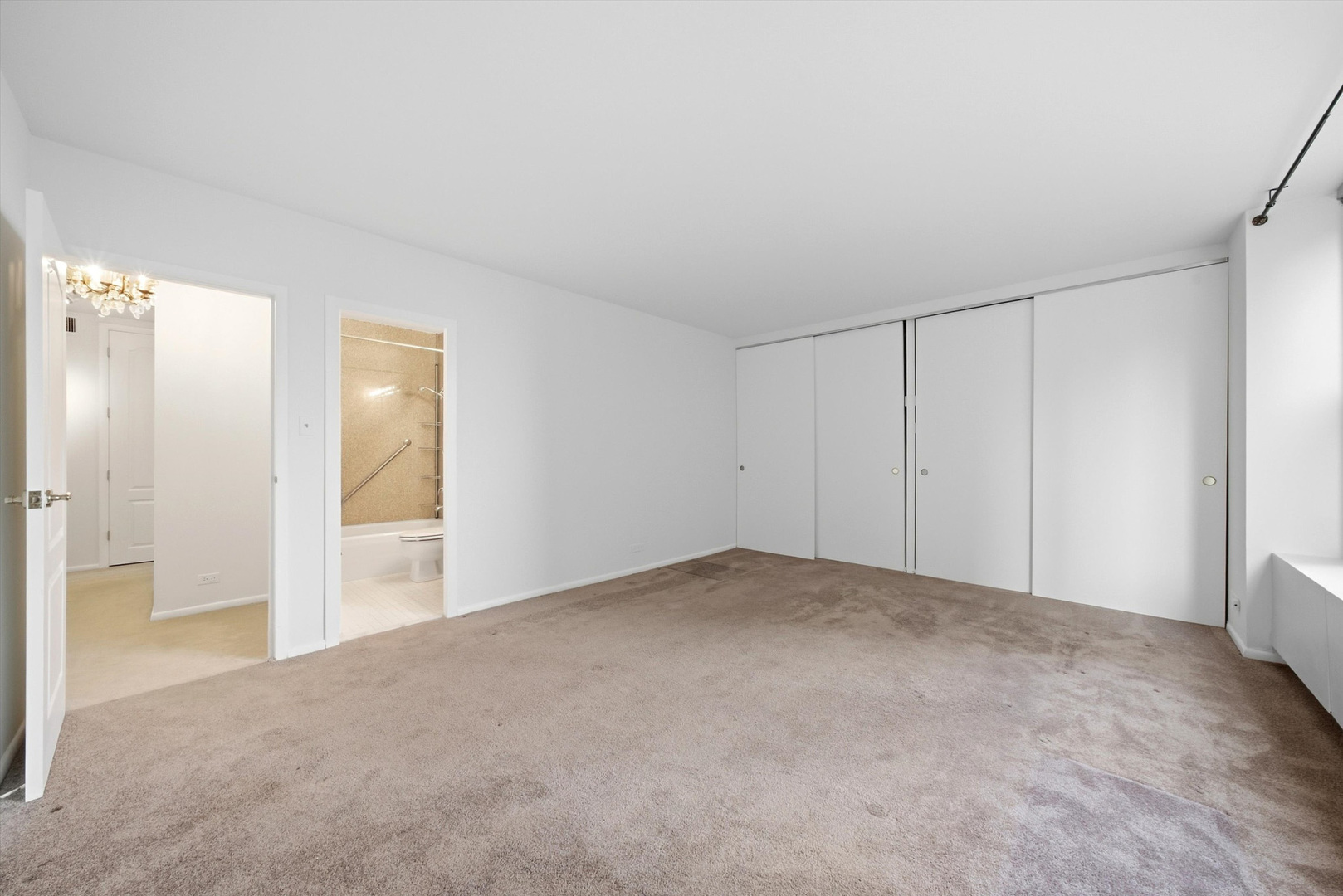 777 N Michigan Avenue 3100 Property Photo 23