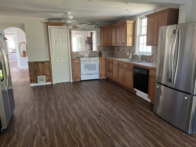 33827 N Oak Street Property Photo 40