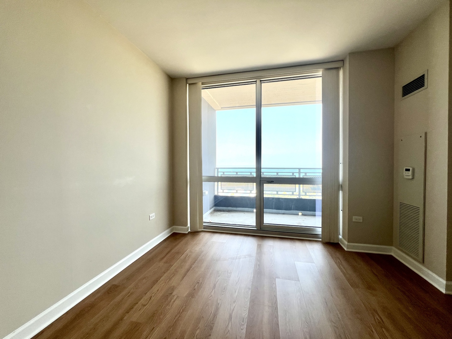 1901 S Calumet Avenue 2602 Property Photo 13