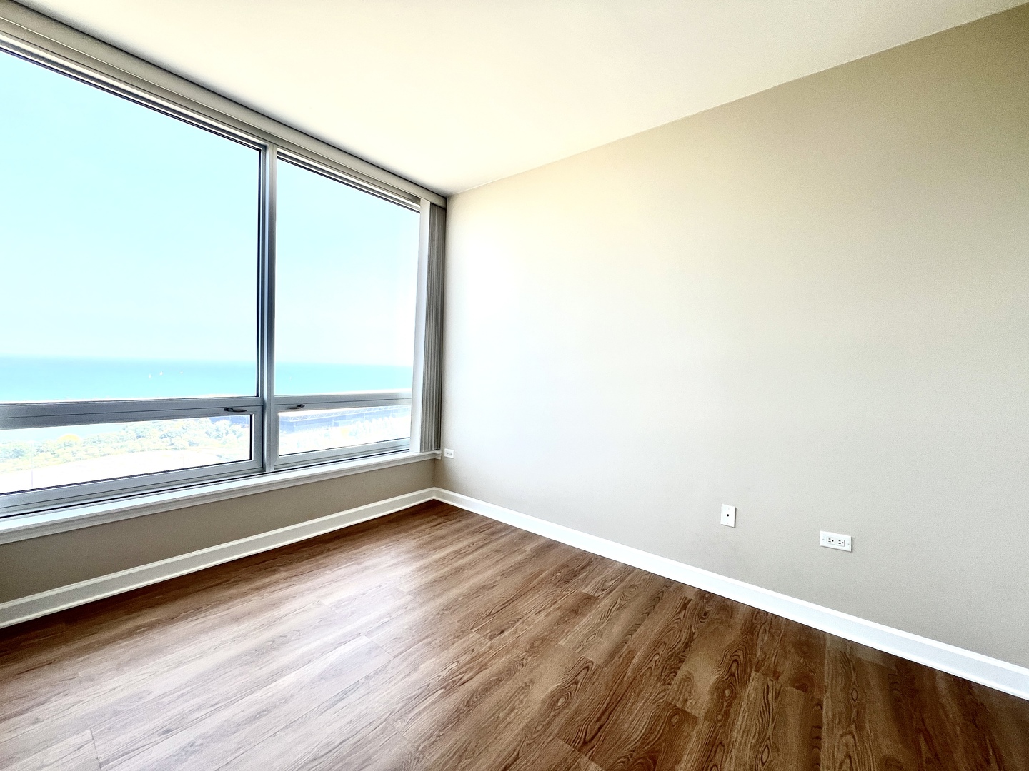 1901 S Calumet Avenue 2602 Property Photo 22