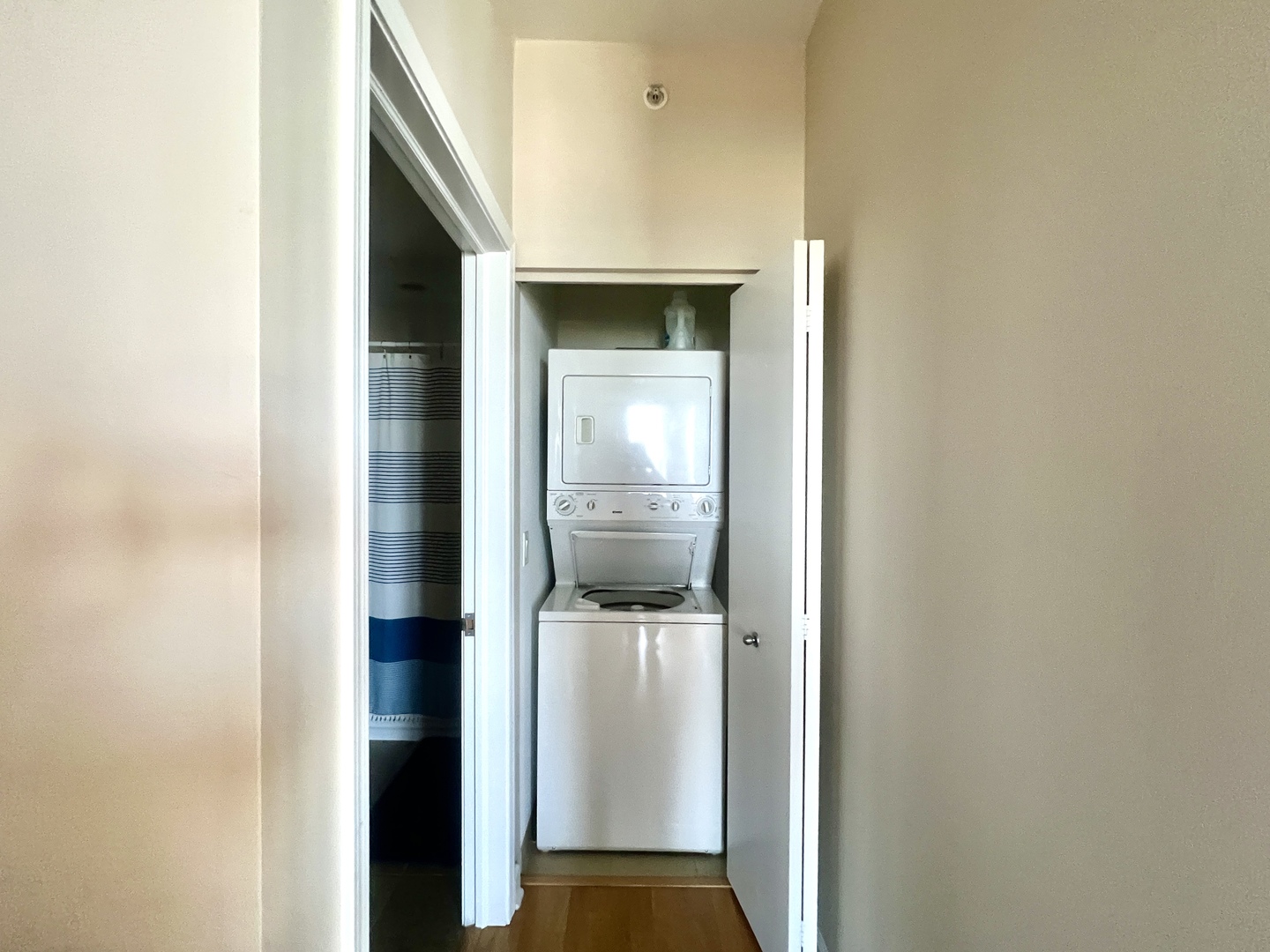 1901 S Calumet Avenue 2602 Property Photo 24