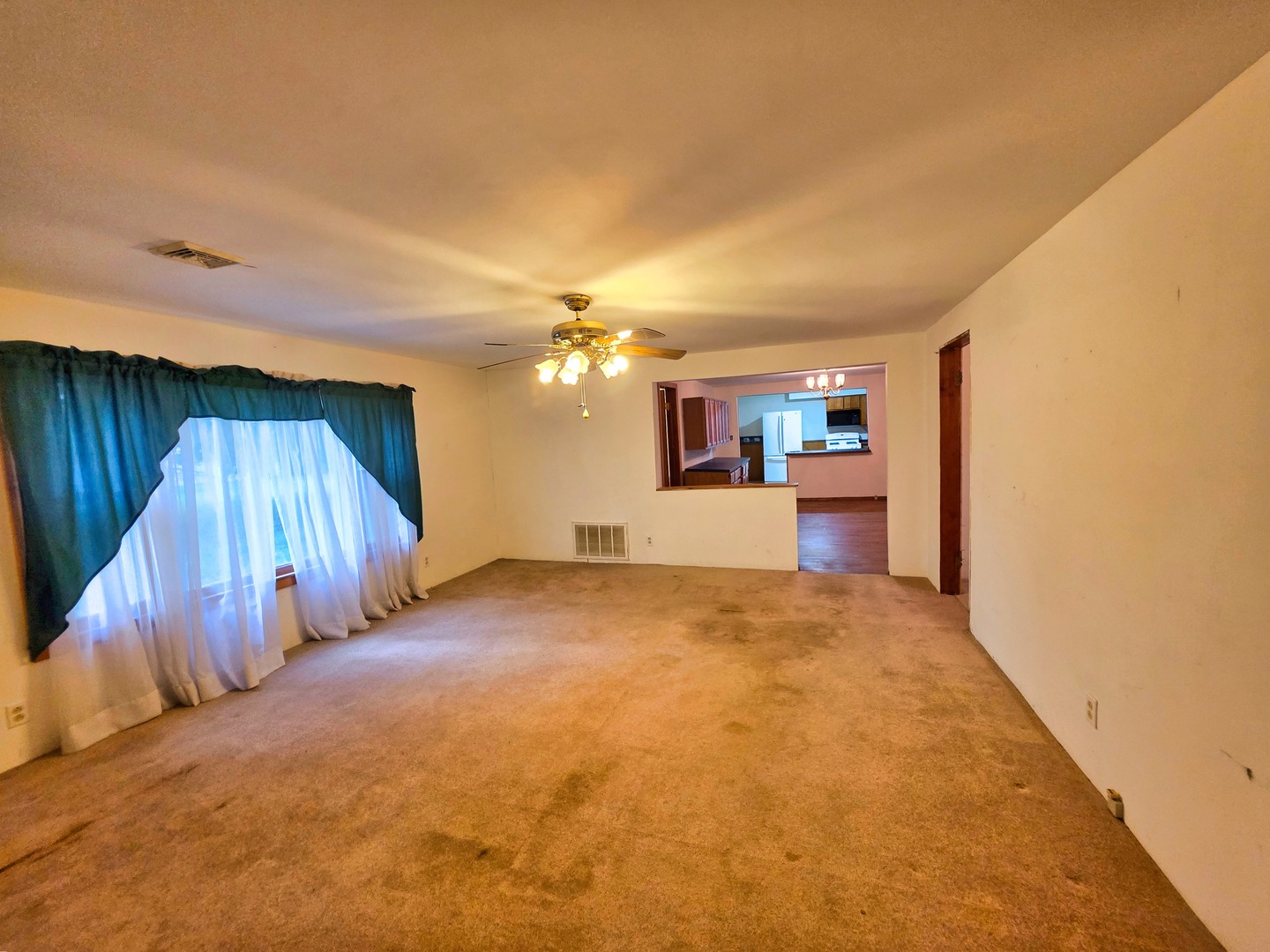1401 Main Cross Street Property Photo 15