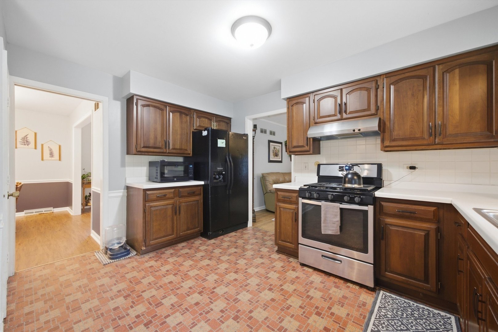 1114 Lexington Lane Property Photo 13