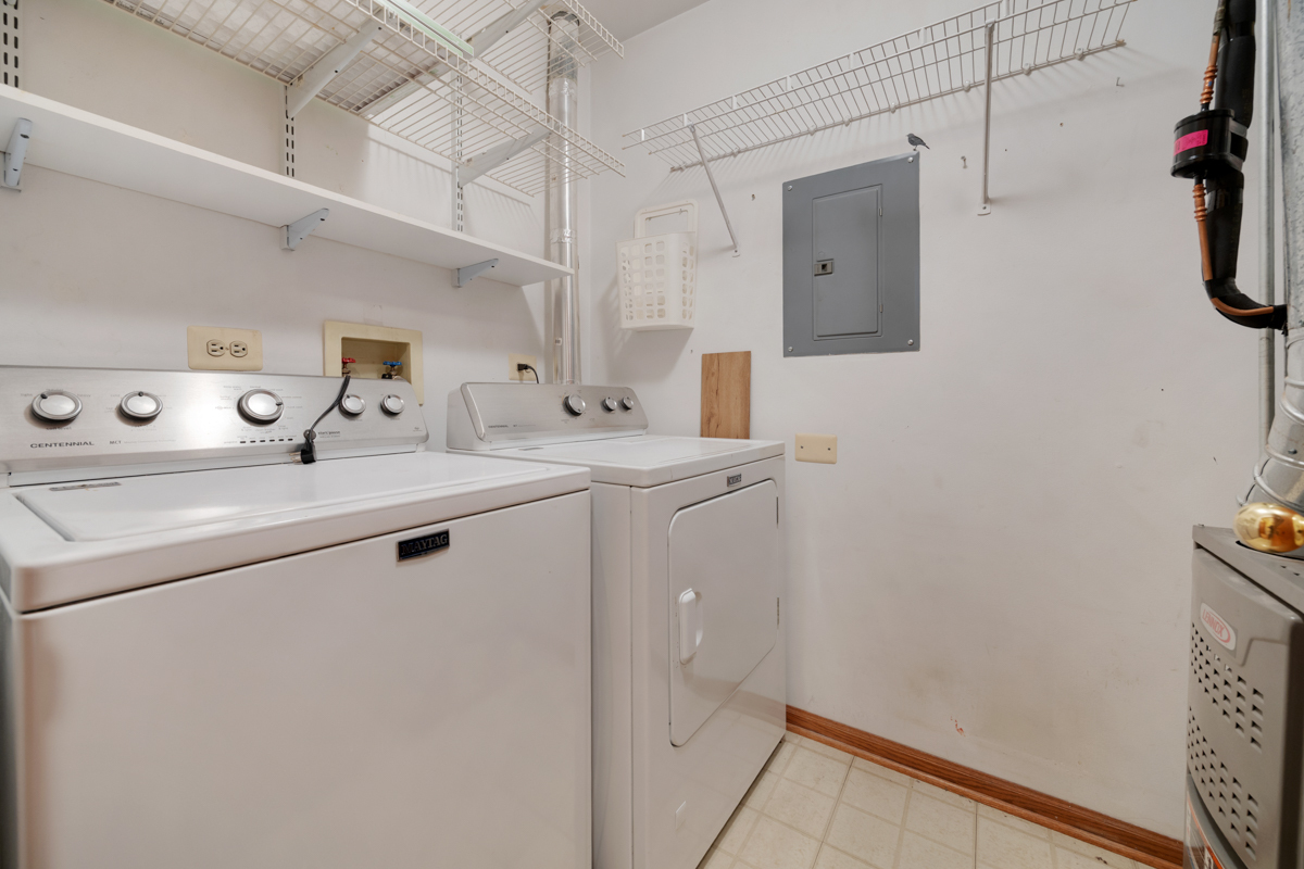 26 Tyler Court B Property Photo 16