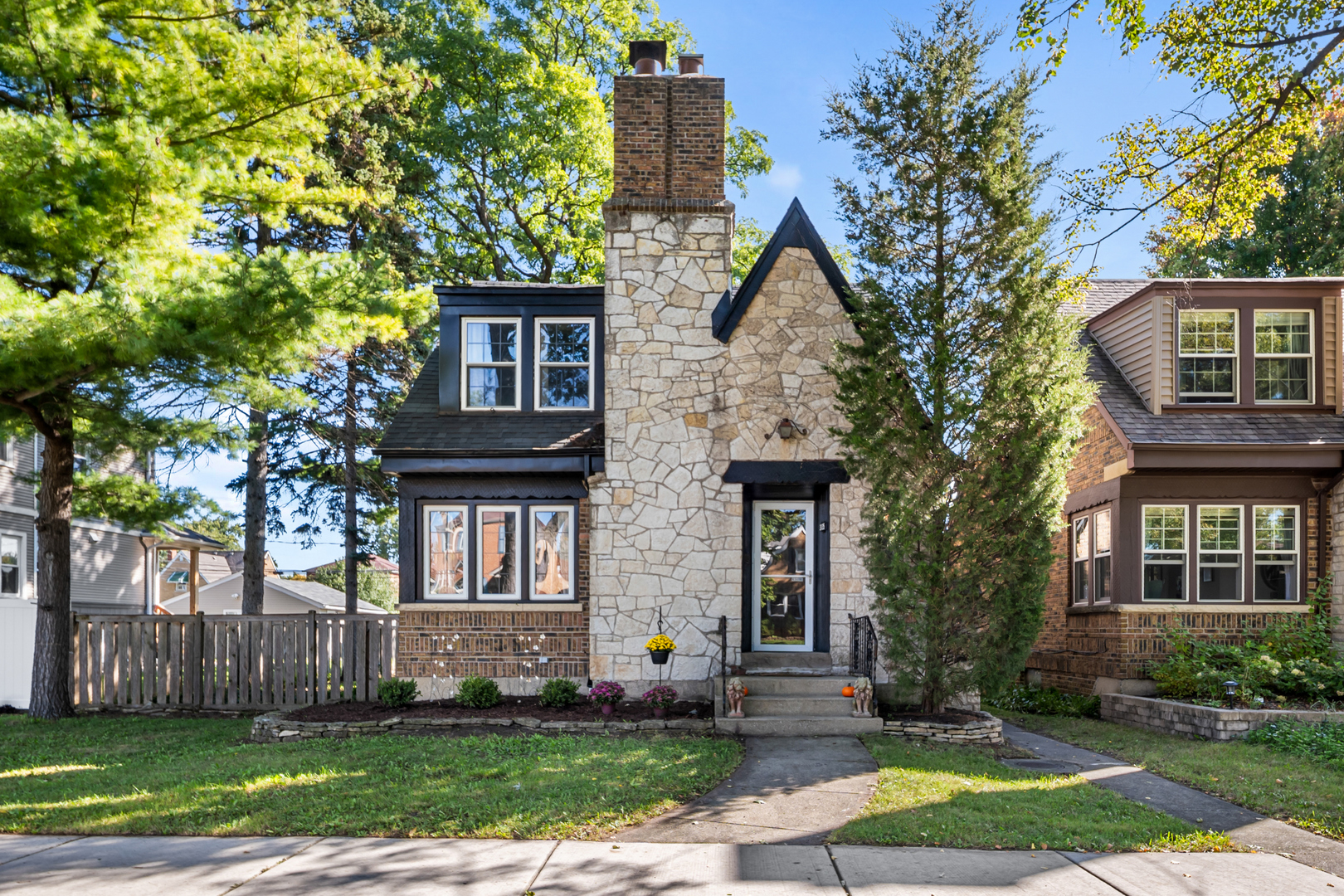 3135 Elm Avenue Property Photo 1