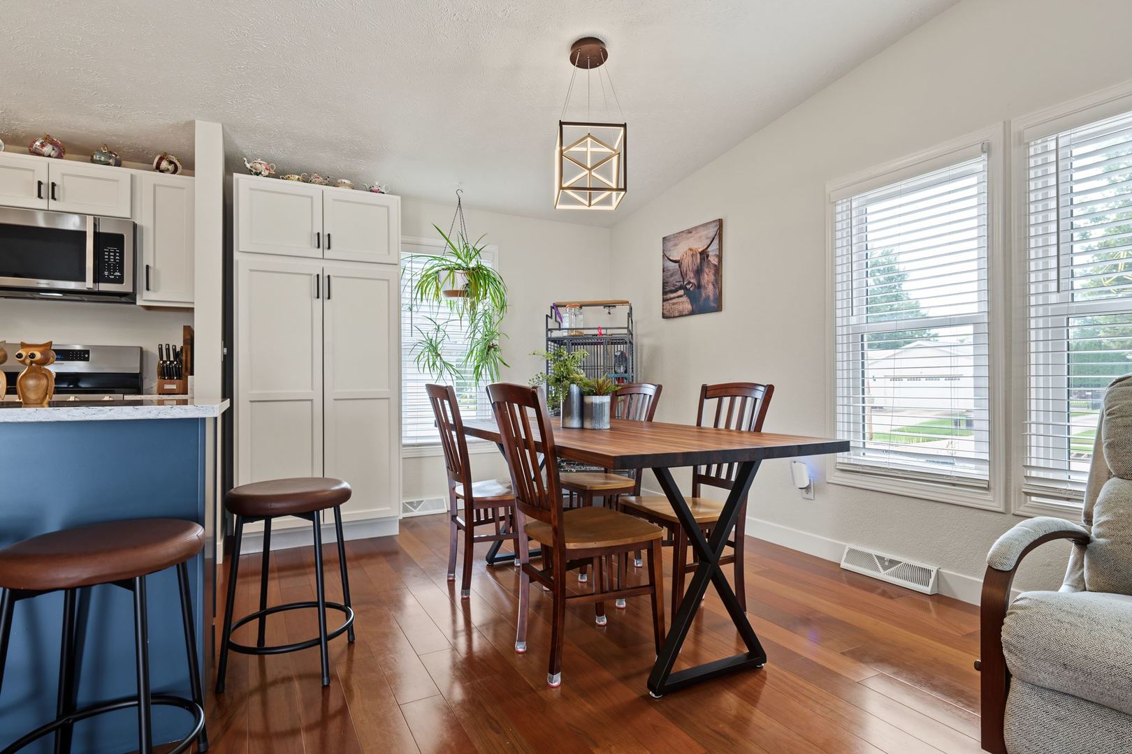 22 Geneva Court Property Photo 5