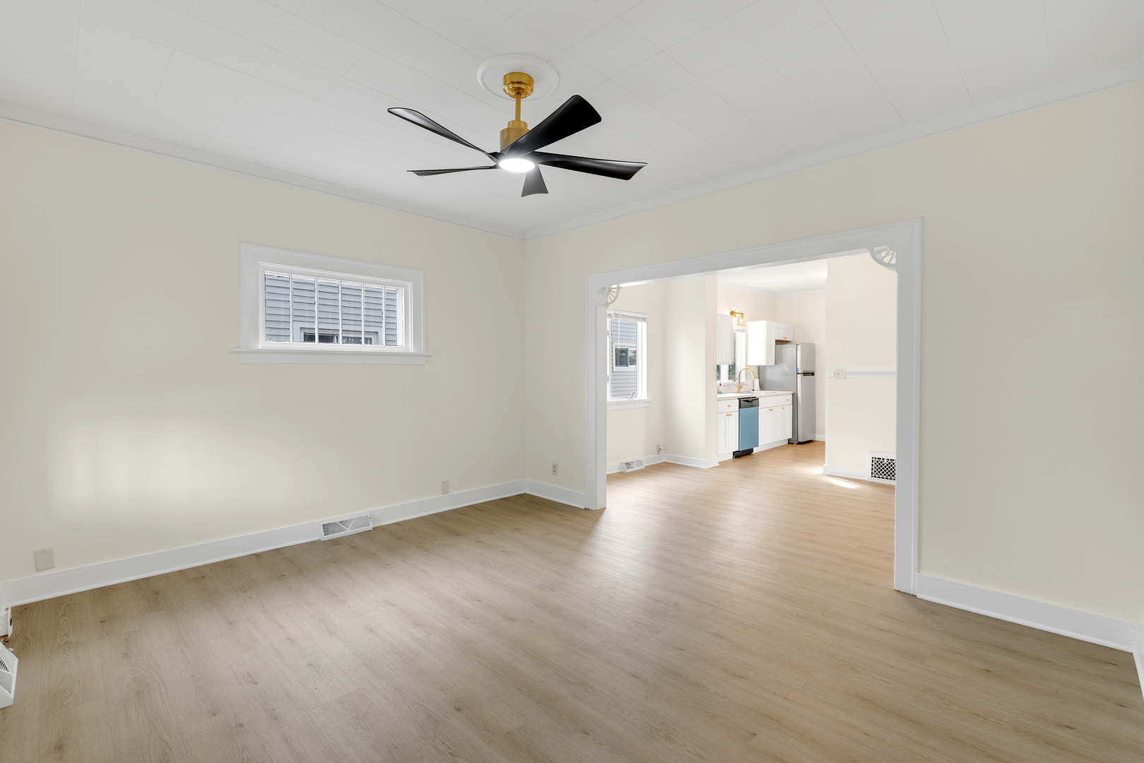 419 157th Street Property Photo 4