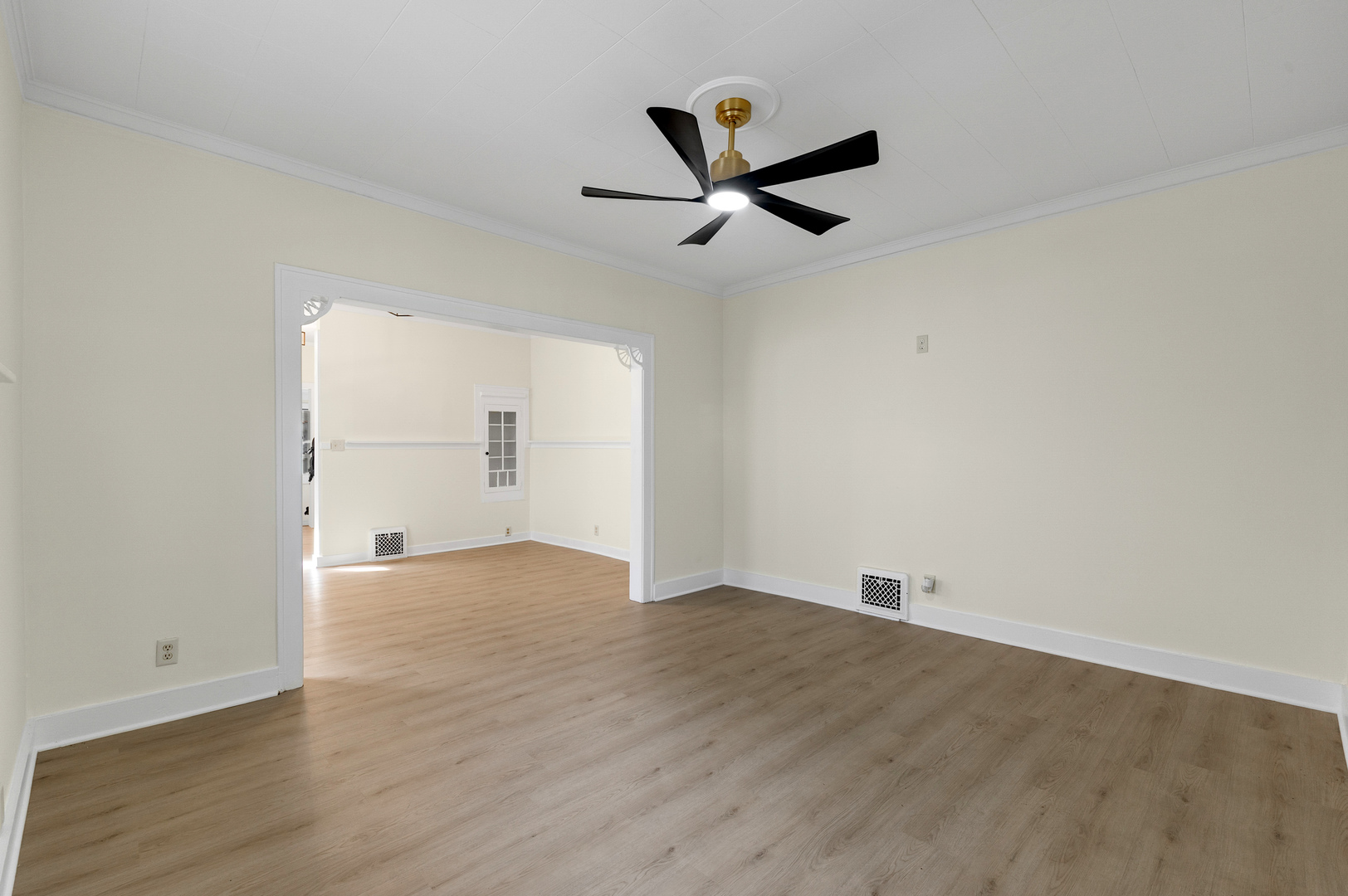 419 157th Street Property Photo 5
