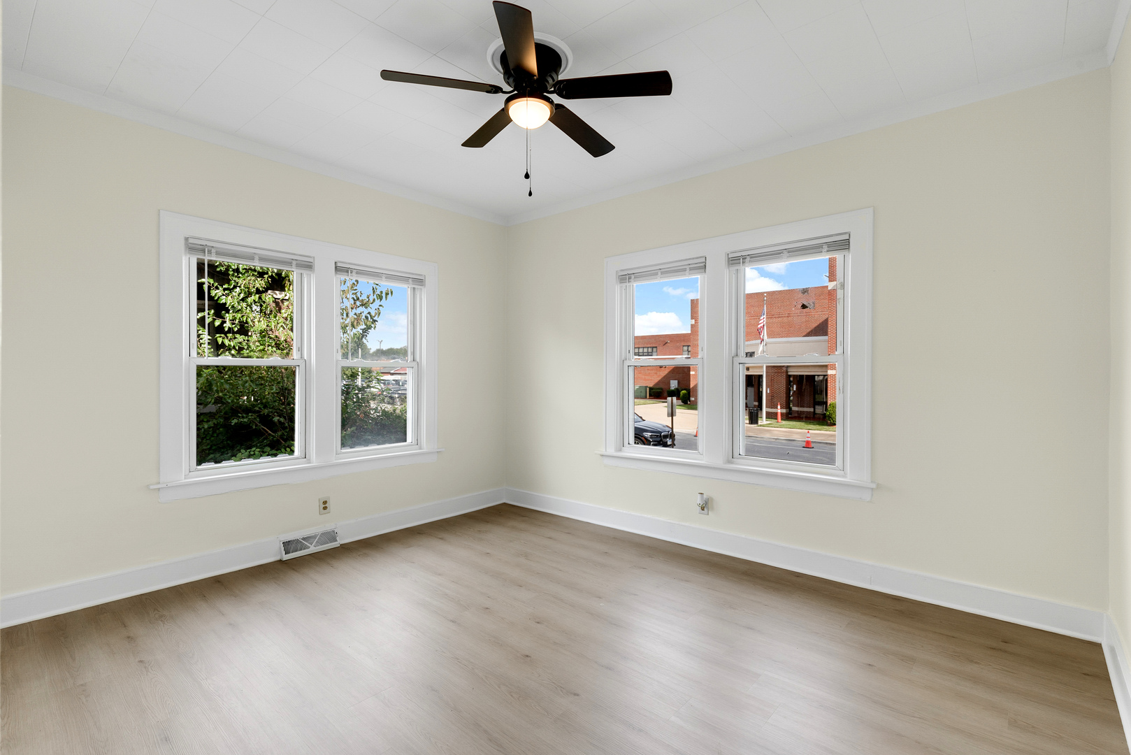 419 157th Street Property Photo 16