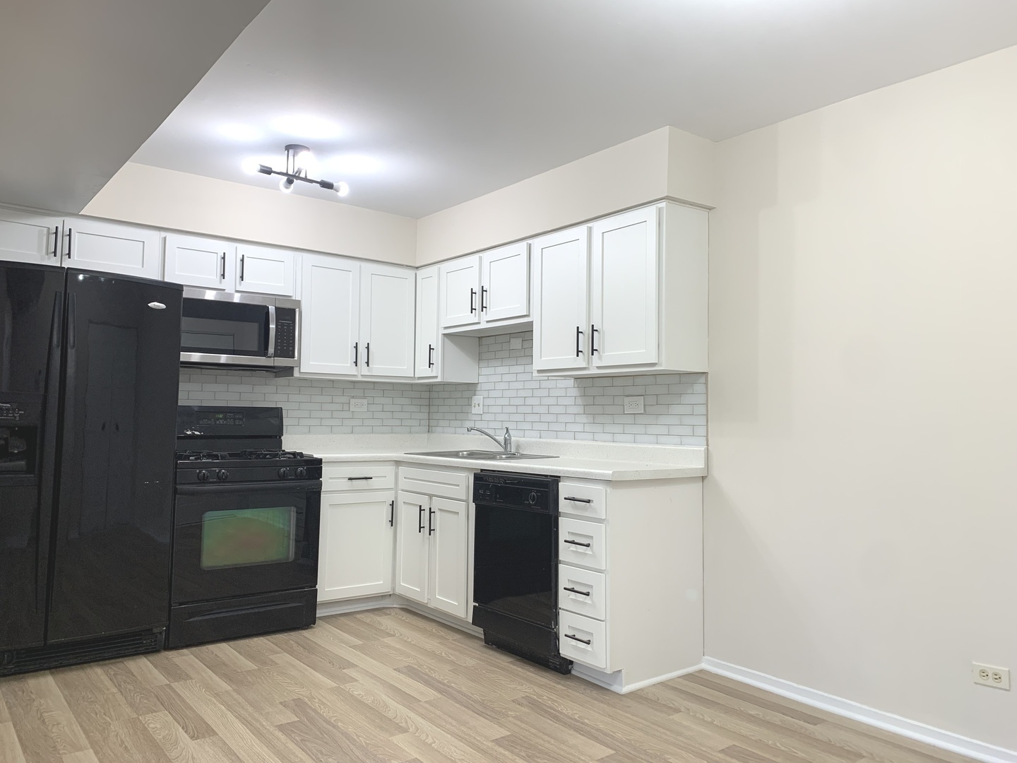 621 Tralee Court 3a Property Photo 10