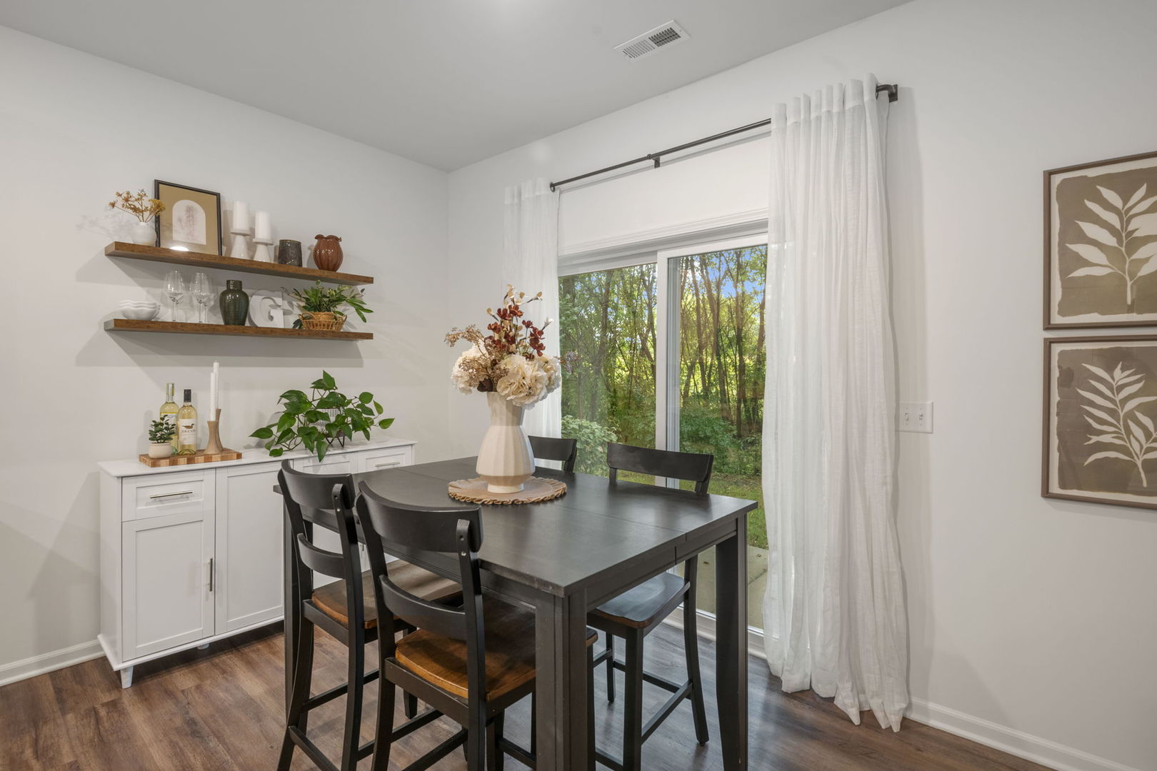 1009 Draper Road Property Photo 7