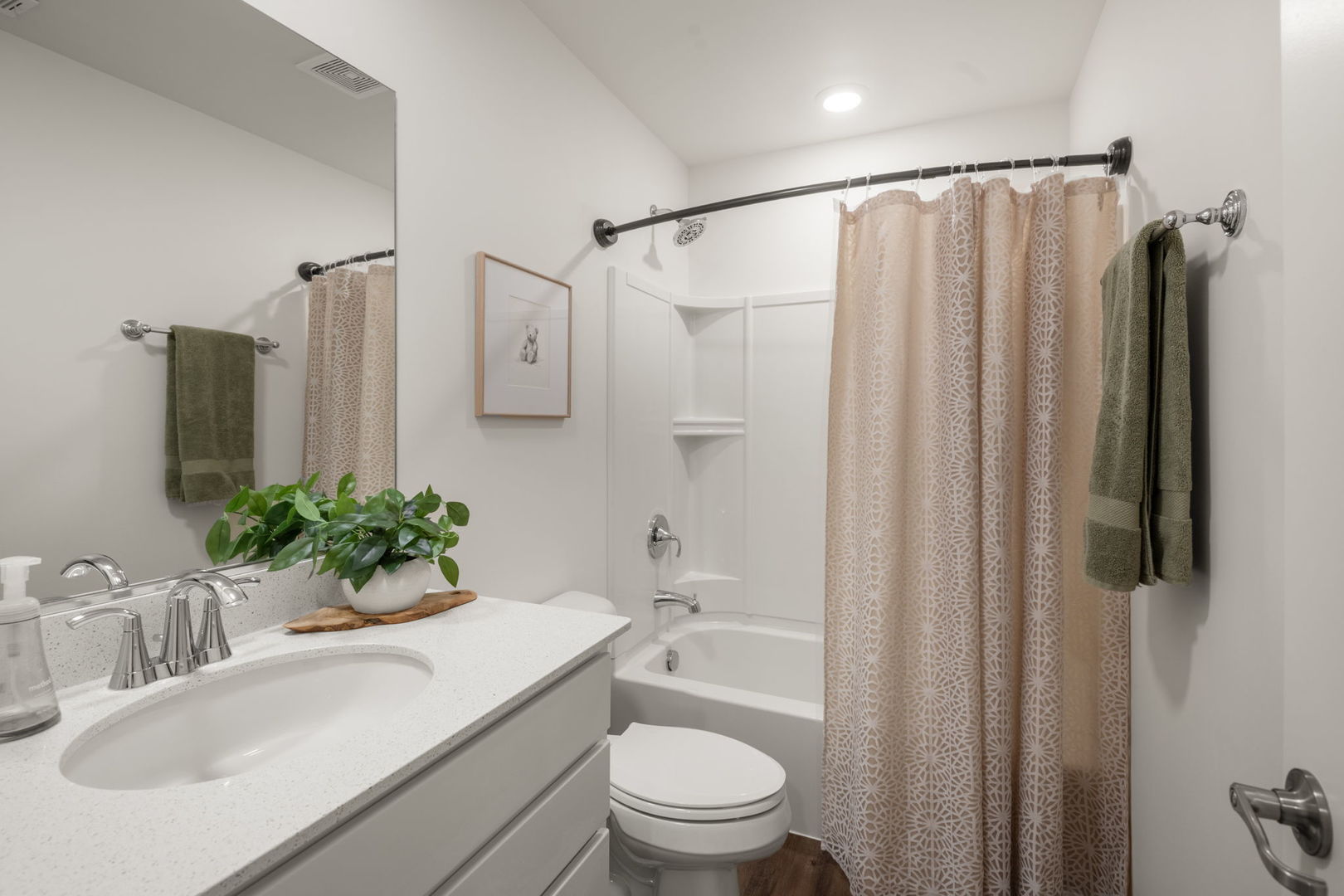 1009 Draper Road Property Photo 14