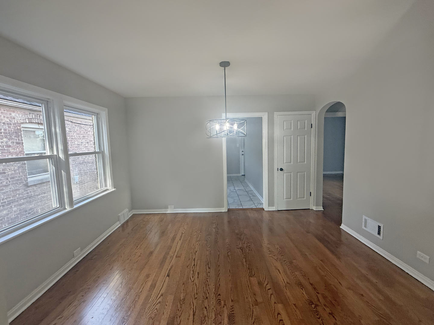 11142 S Emerald Avenue Property Photo 7