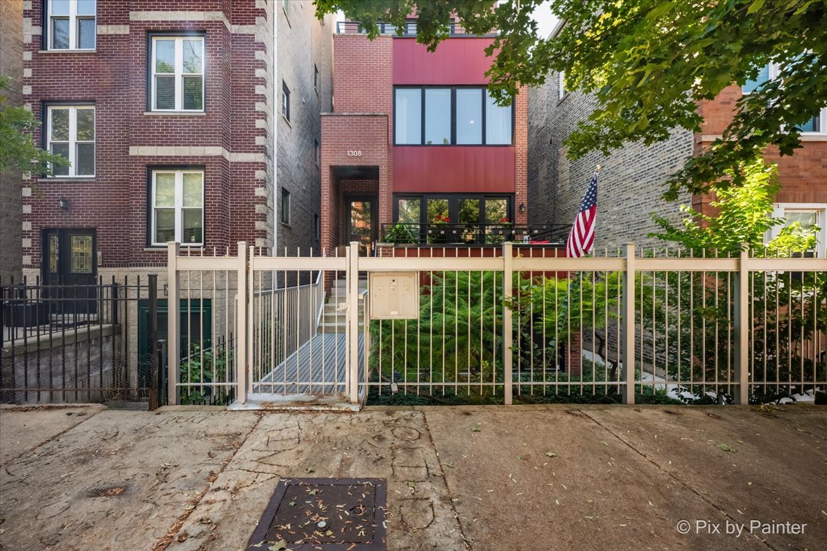 1308 N Bosworth Avenue 2 Property Photo 1
