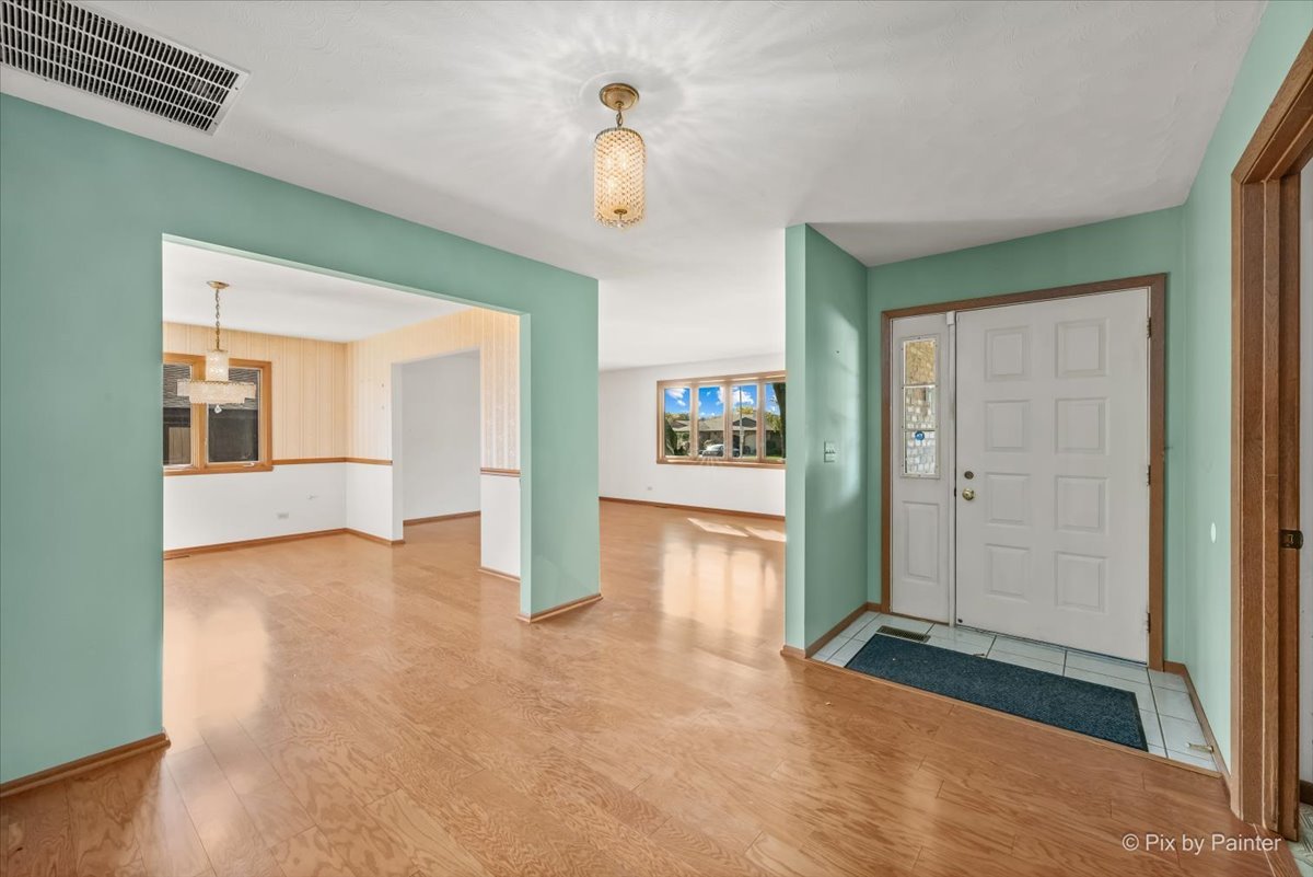 105 Haverhill Lane Property Photo 3
