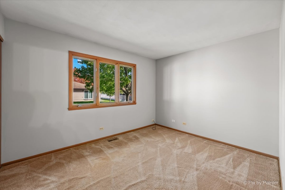 105 Haverhill Lane Property Photo 23
