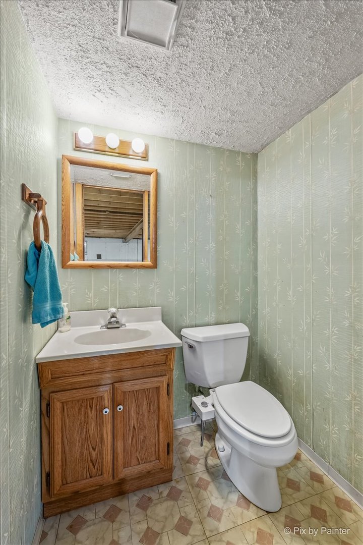 105 Haverhill Lane Property Photo 29