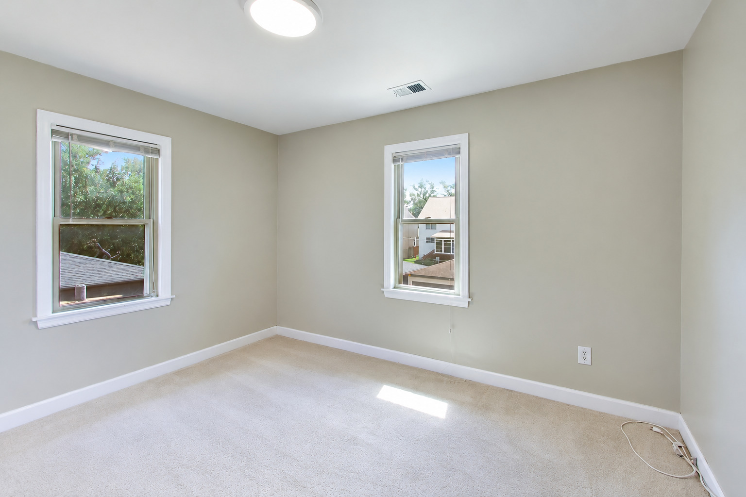 341 W Morris Avenue Property Photo 25