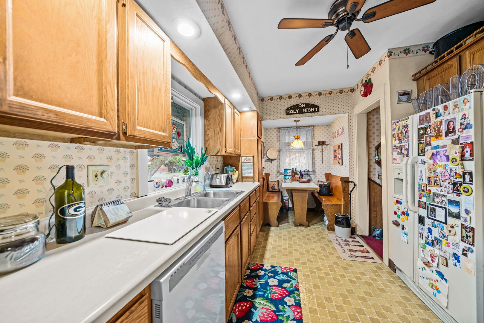 2302 Broadway Property Photo 5