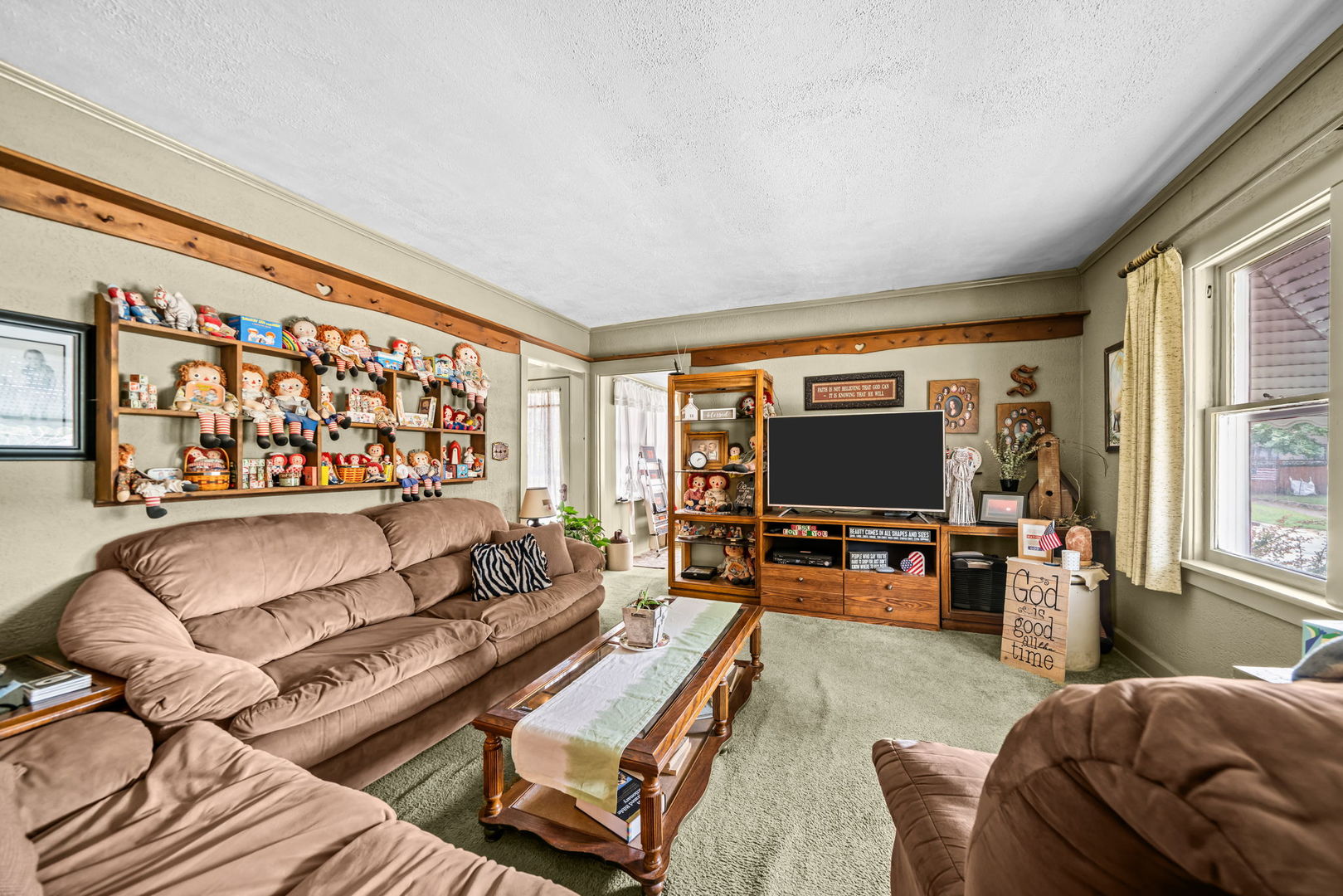 2302 Broadway Property Photo 11