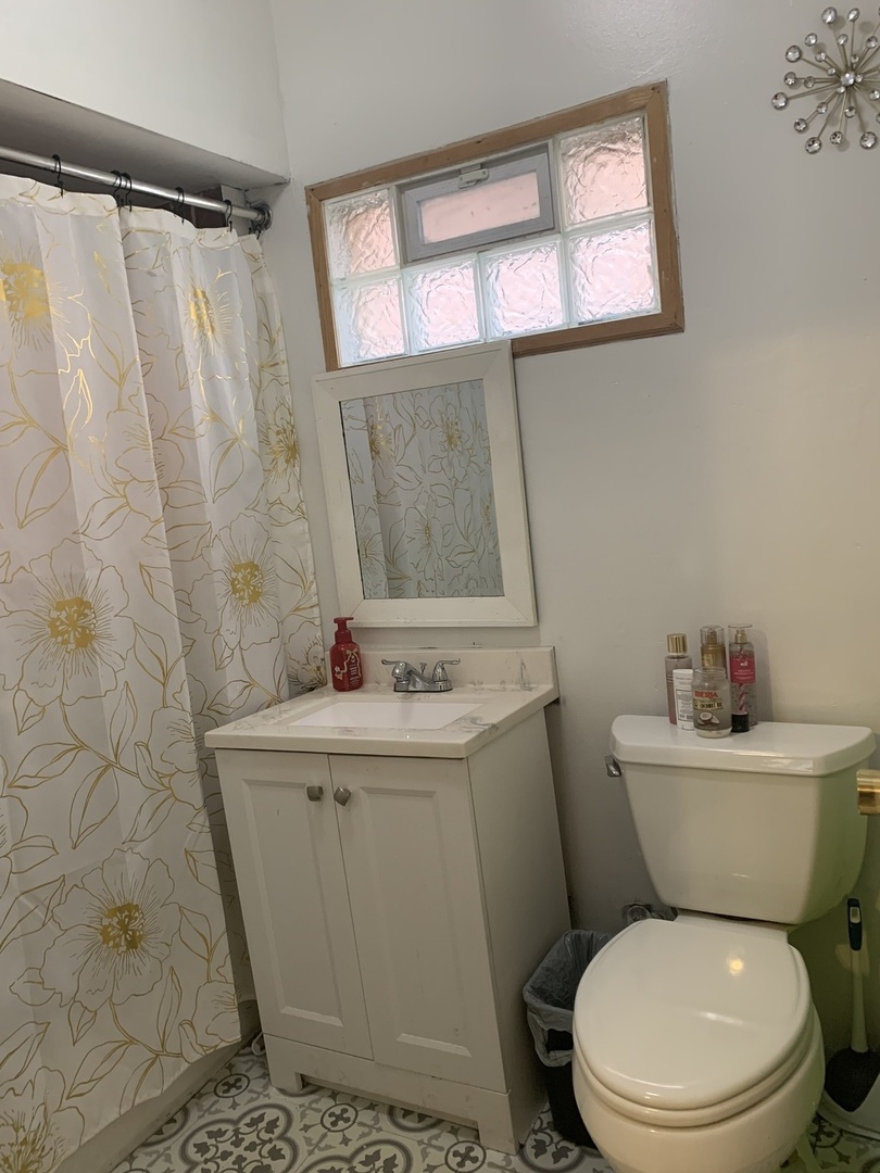 3425 W 63rd Place Property Photo 8