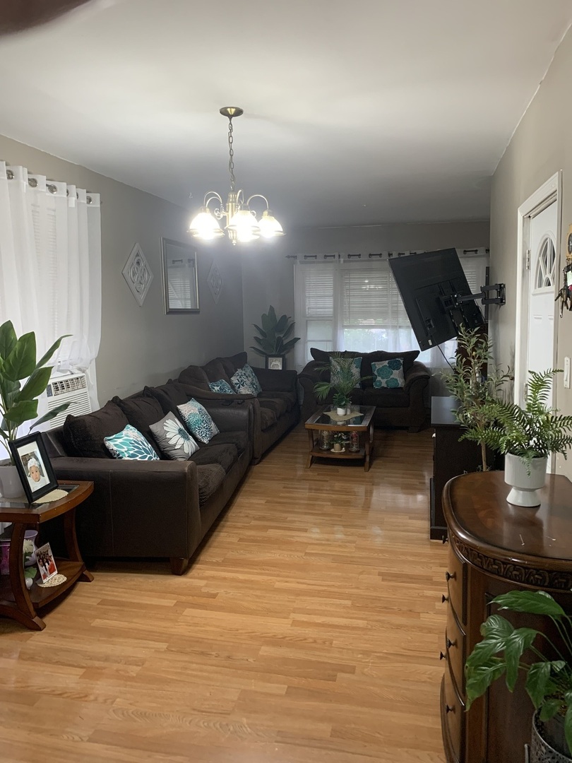 3425 W 63rd Place Property Photo 10
