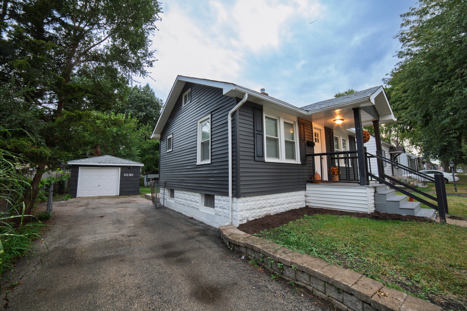 1030 Charles Street Property Photo 27