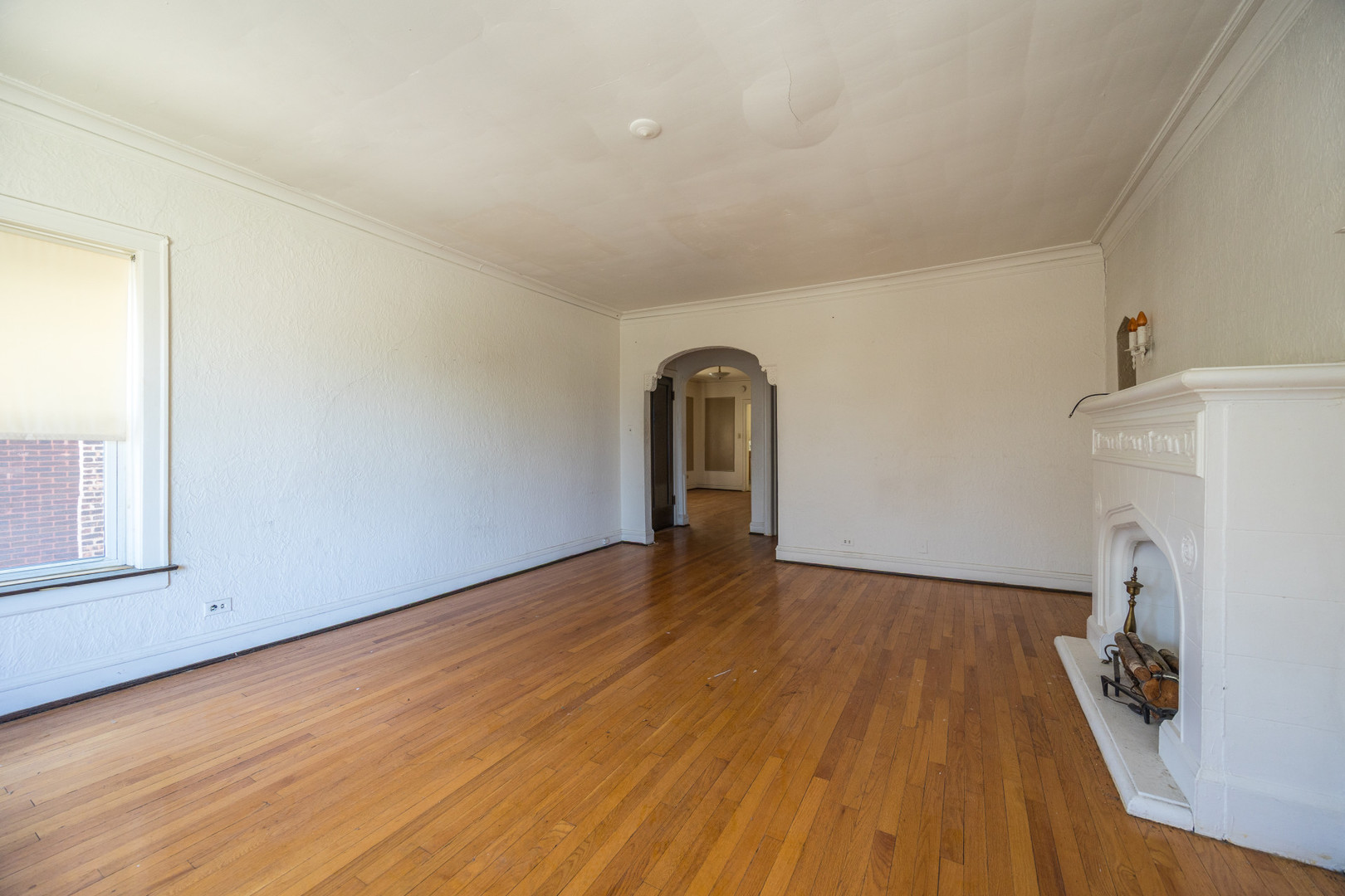 8722 S Harper Avenue Property Photo 7