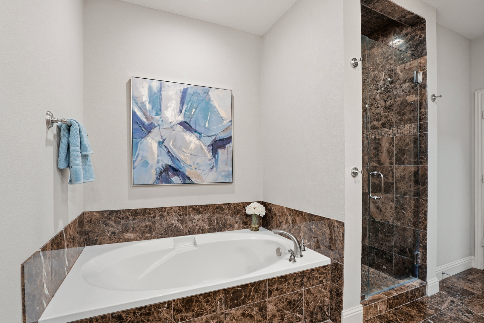 644 E Bluff Street Property Photo 27