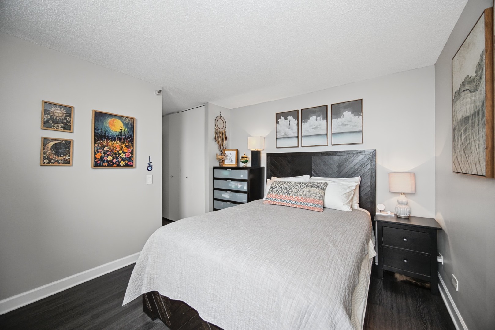 3660 N Lake Shore Drive 3504 Property Photo 8