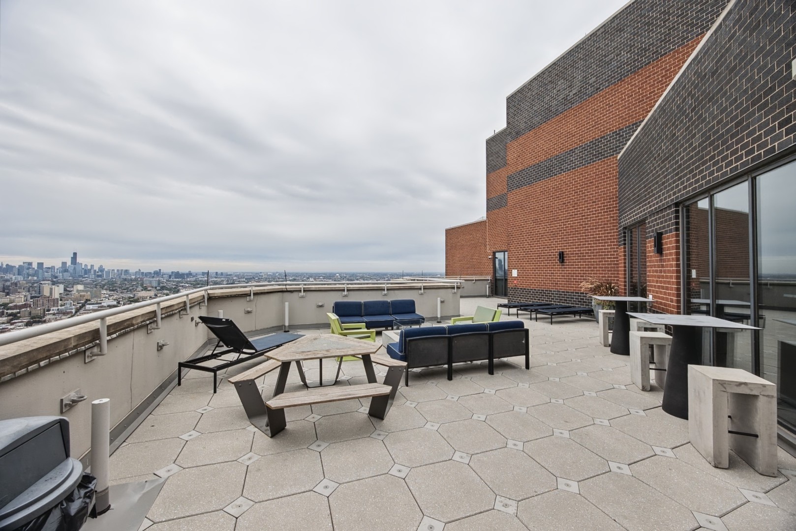 3660 N Lake Shore Drive 3504 Property Photo 14