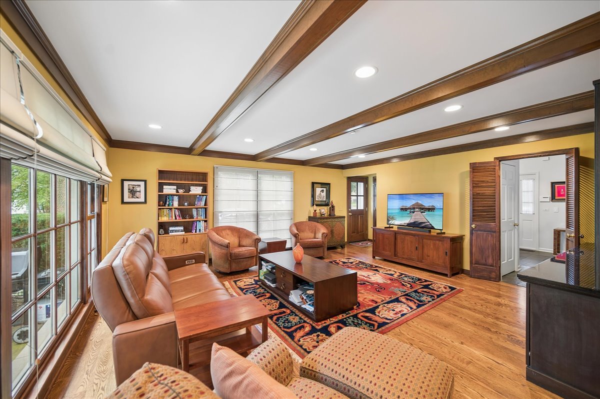2448 Central Park Avenue Property Photo 6