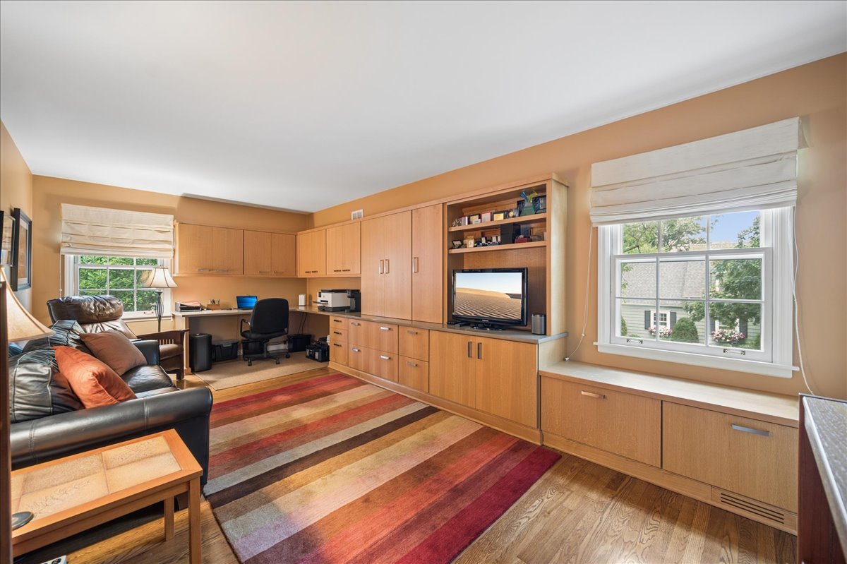 2448 Central Park Avenue Property Photo 17