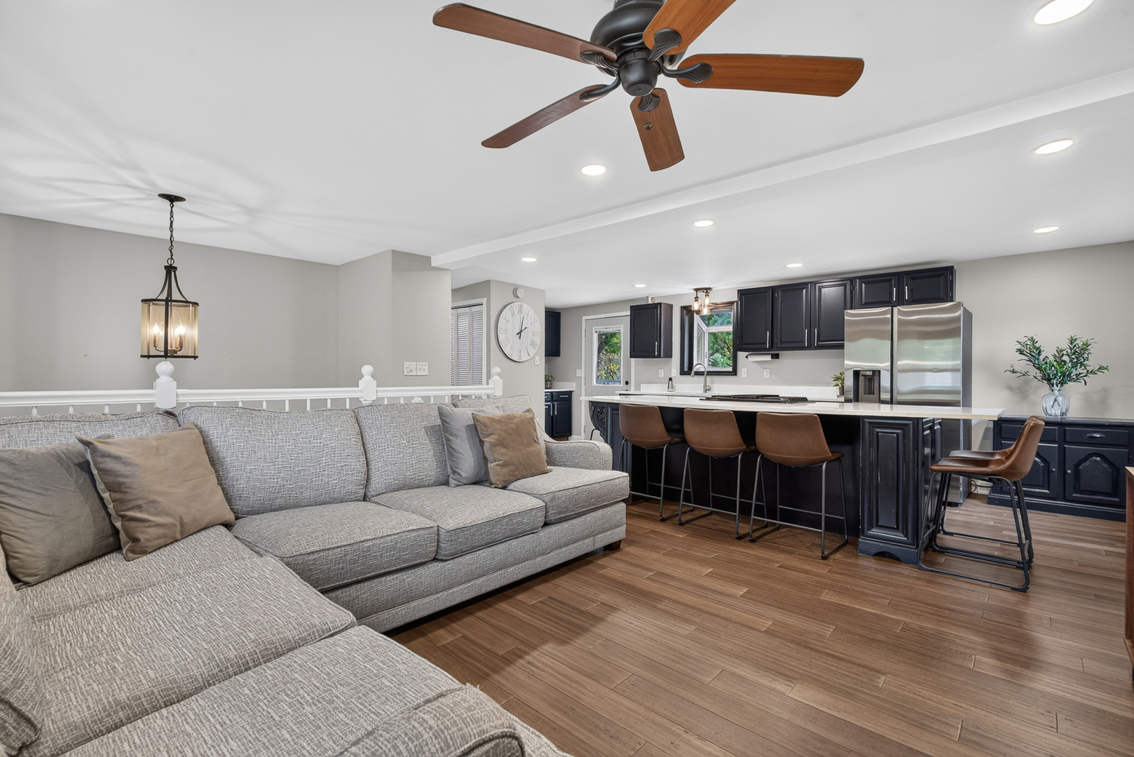 1521 Surrey Road Property Photo 2