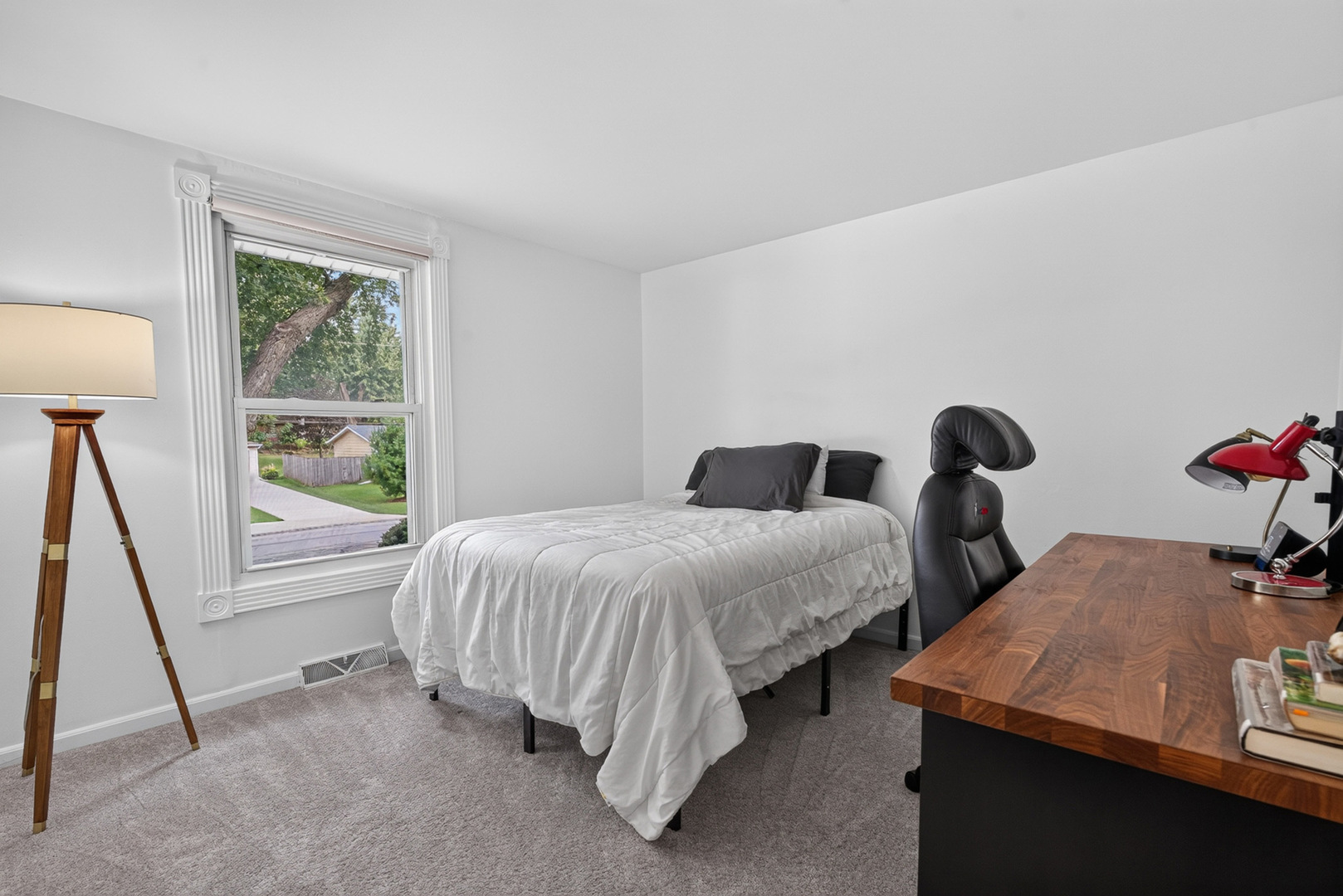 1521 Surrey Road Property Photo 10