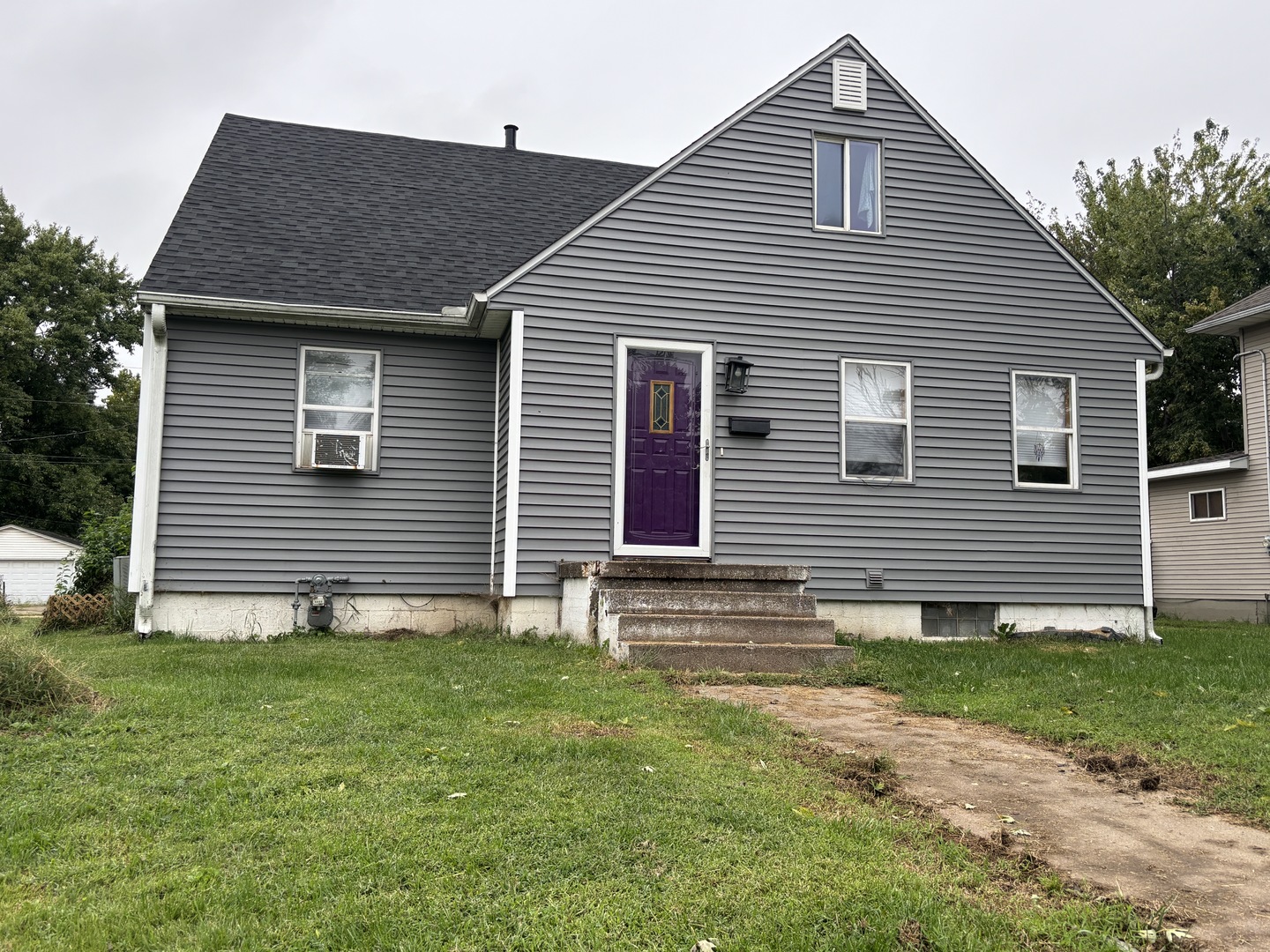 2440 Dunham Street Property Photo 18