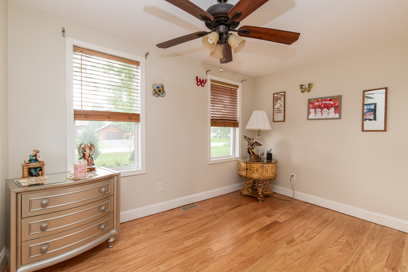 22144 W Cedar Drive Property Photo 13