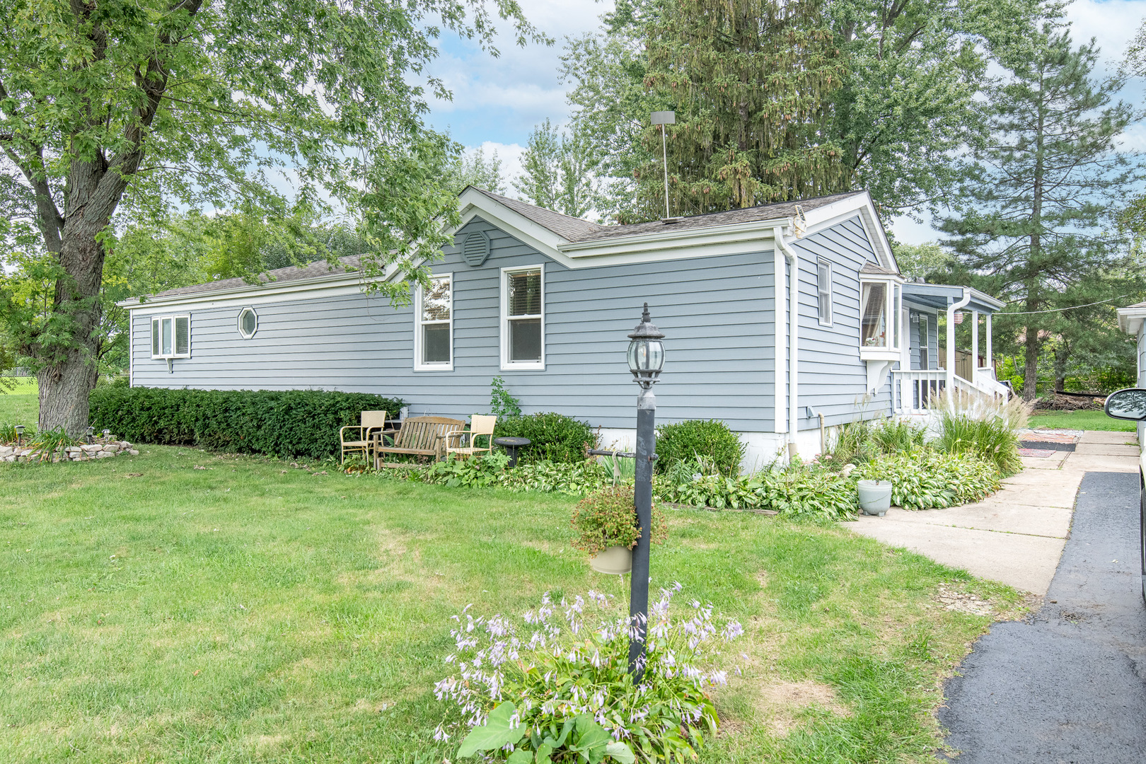 22144 W Cedar Drive Property Photo 18