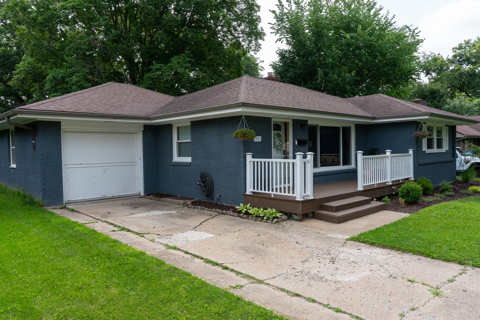731 Roland Avenue Property Photo 1