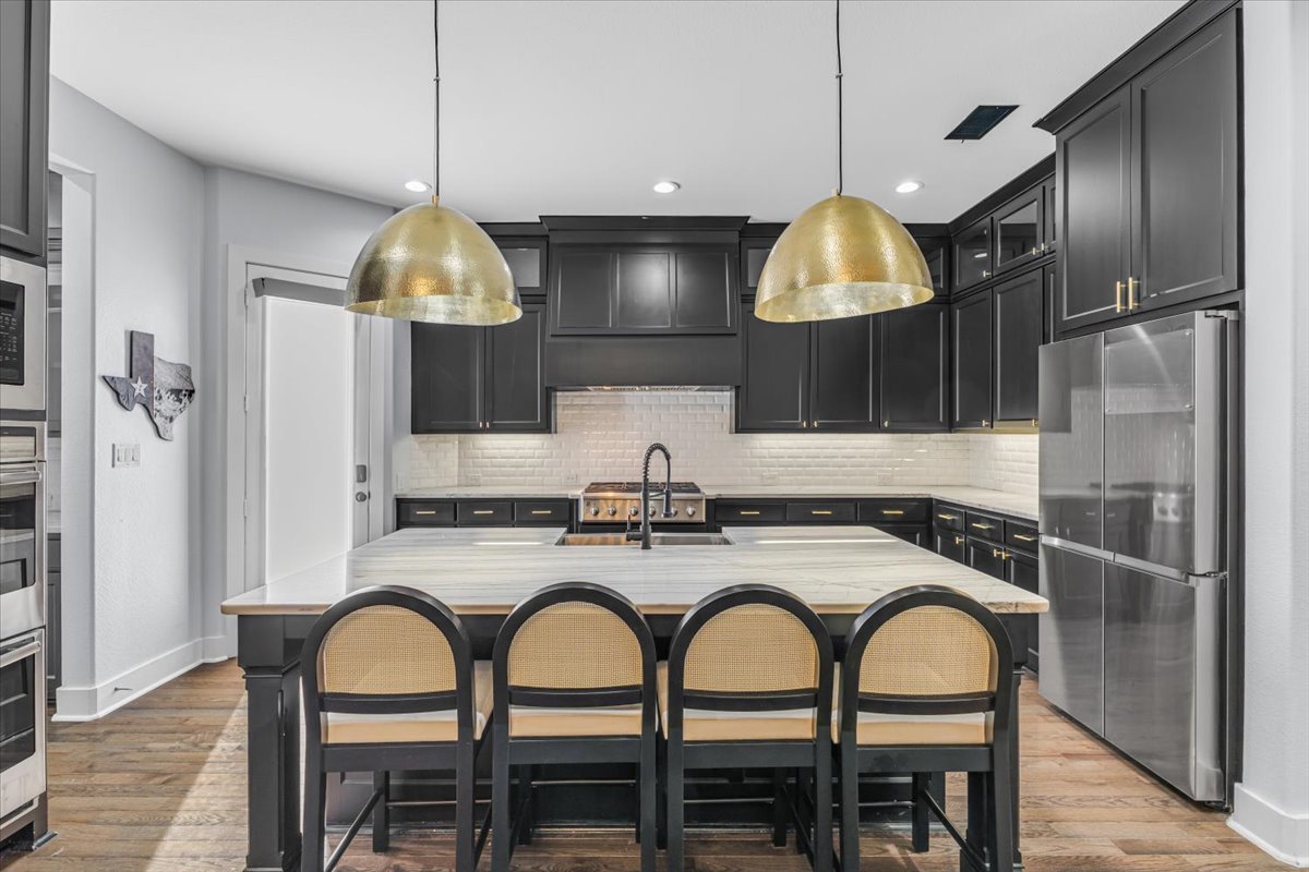 4049 Covent Garden Lane Property Photo 11