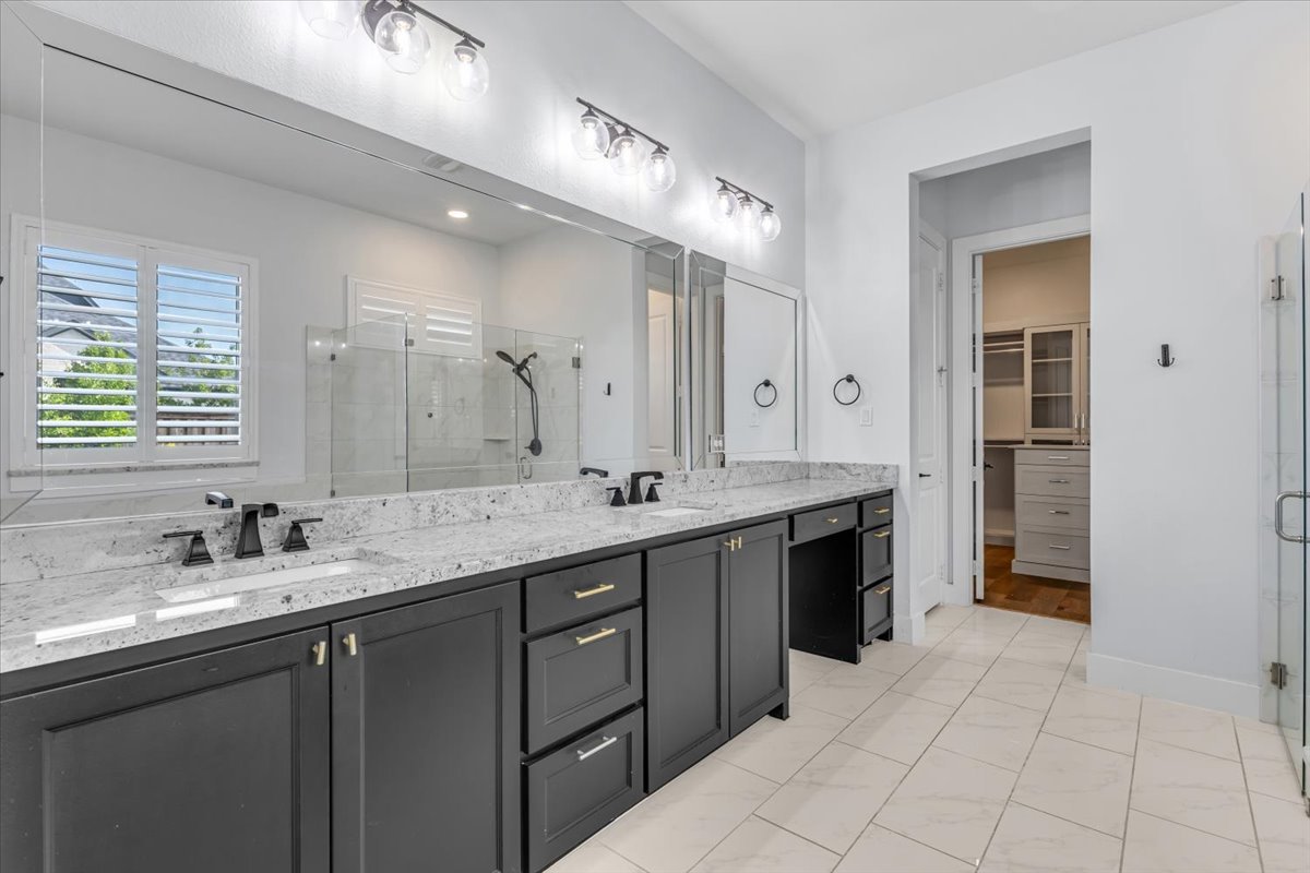 4049 Covent Garden Lane Property Photo 15