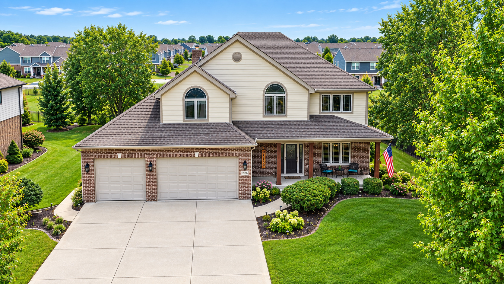 2016 Edgeview Drive Property Photo 1