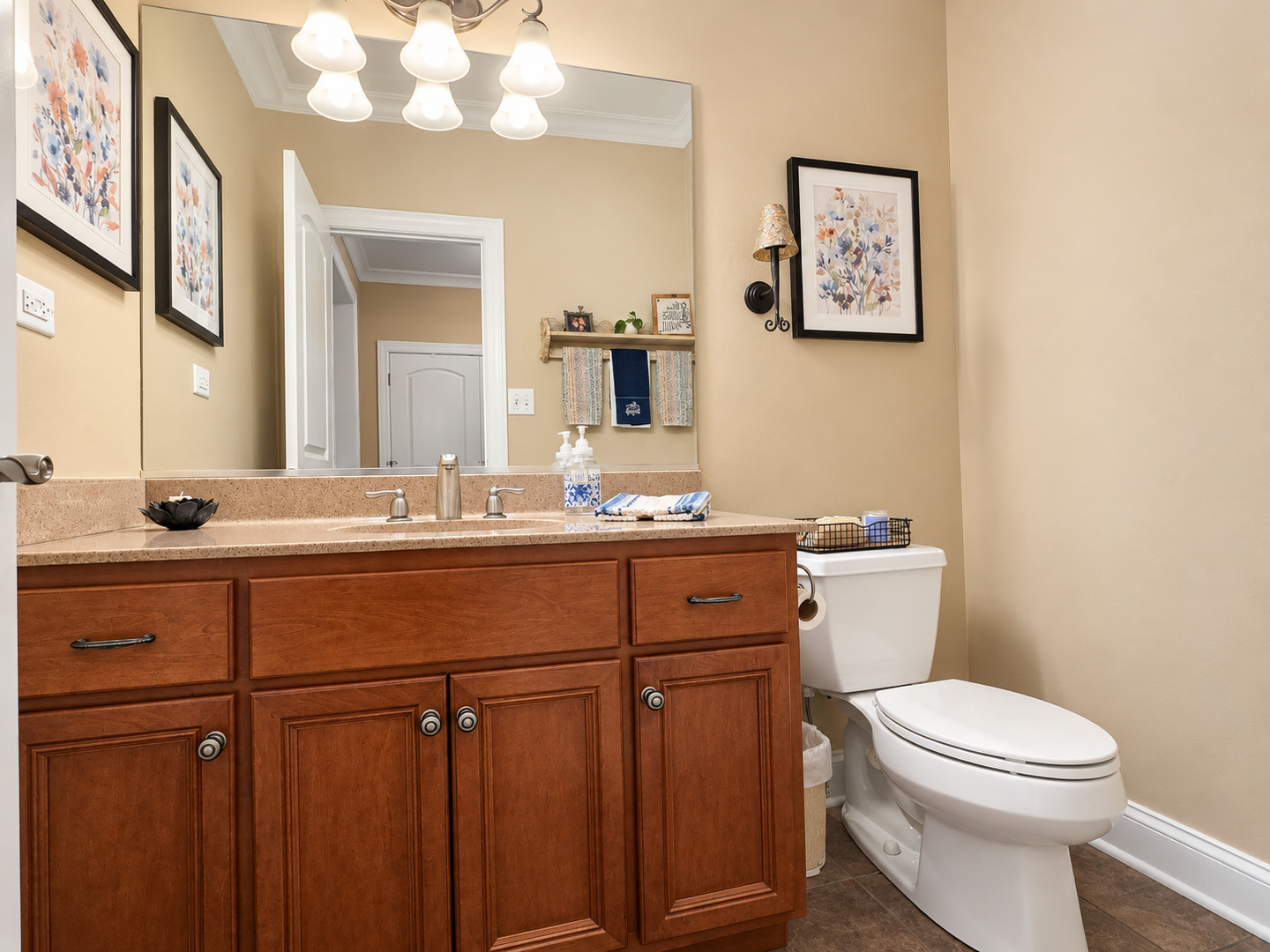 2016 Edgeview Drive Property Photo 9