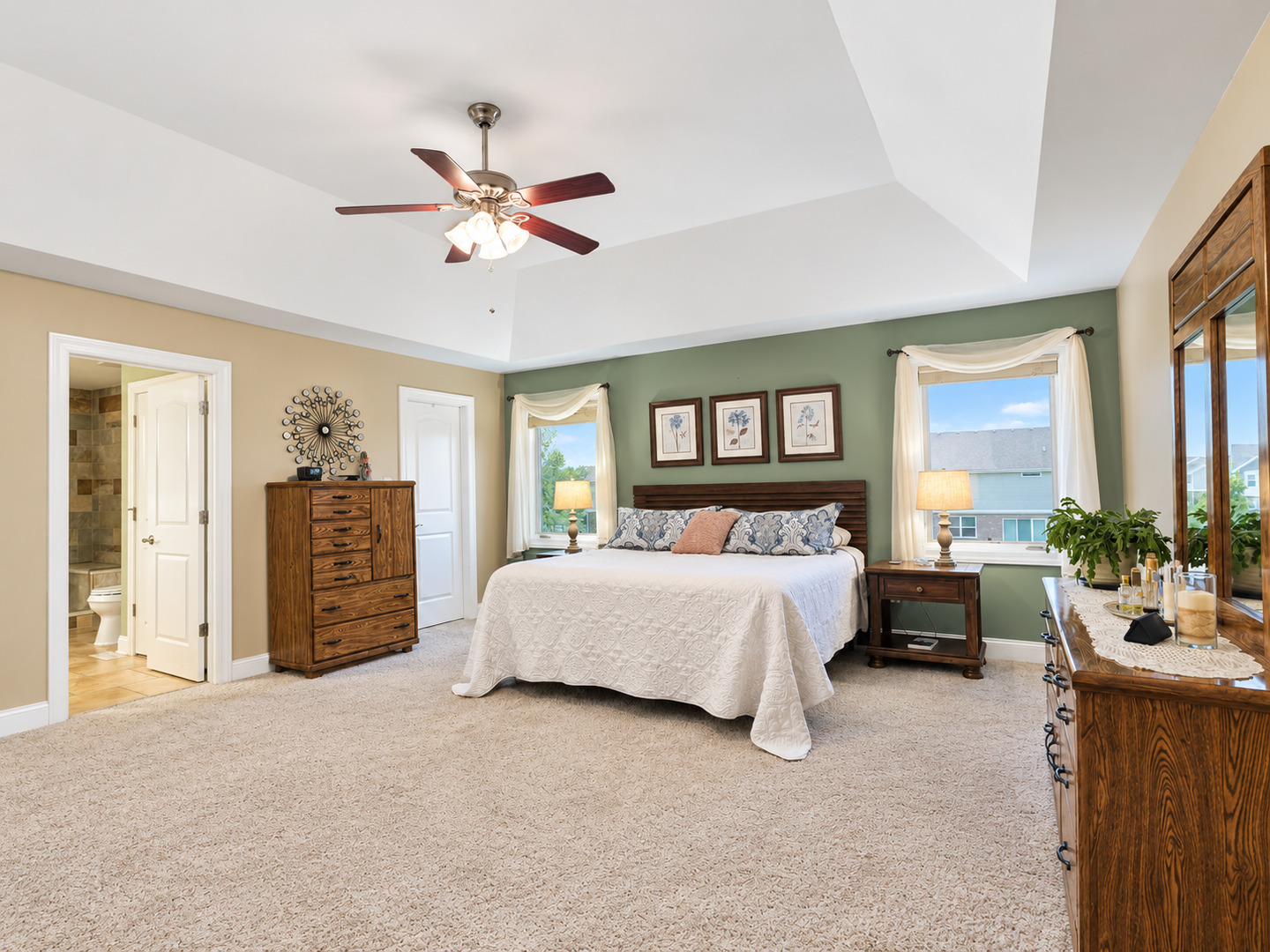 2016 Edgeview Drive Property Photo 13