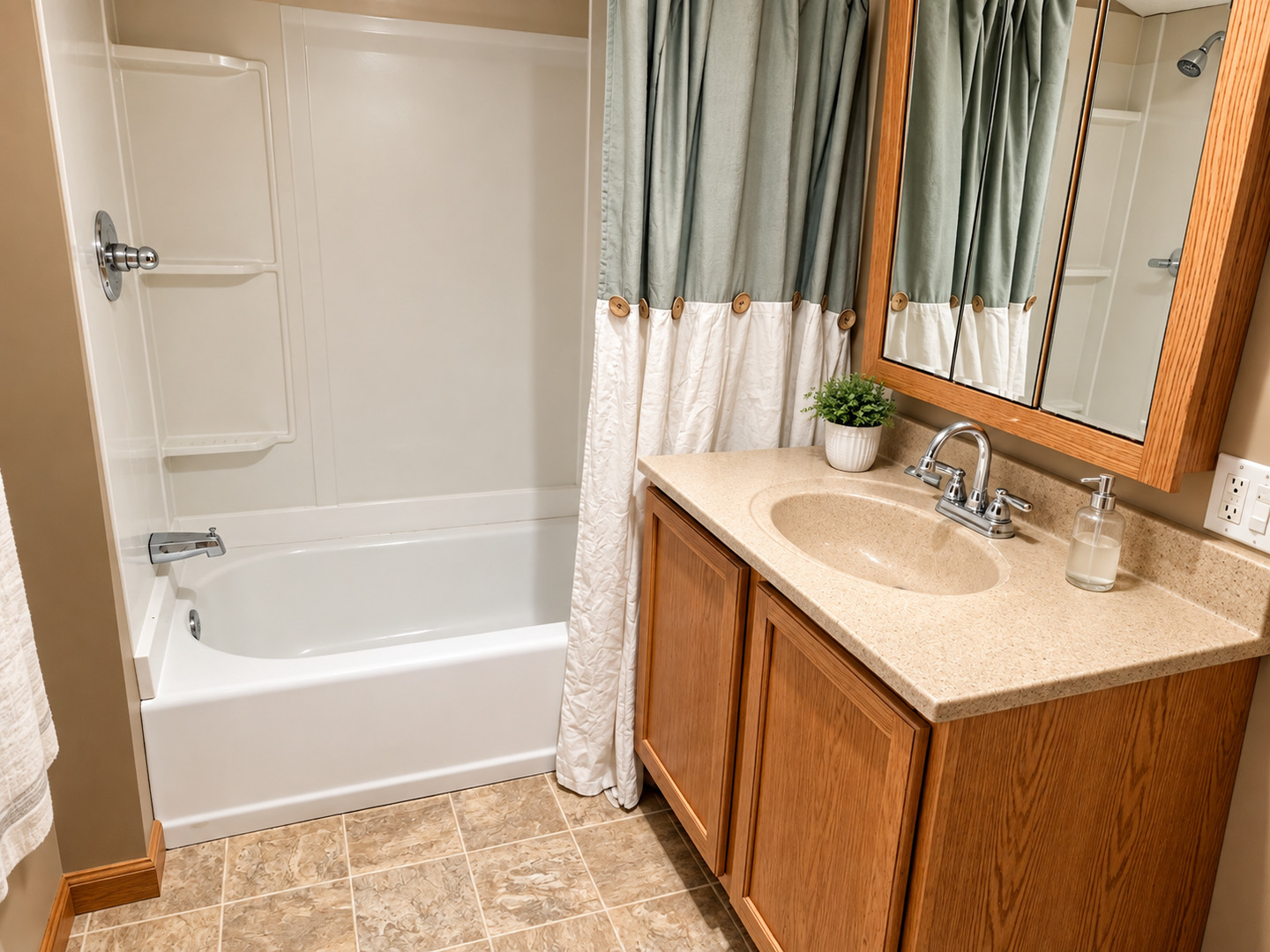 12762361 Property Photo 12