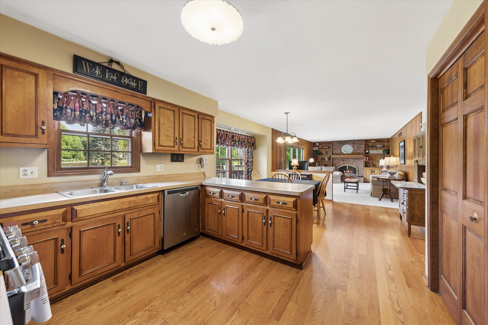 2146 Oak Court Property Photo 10