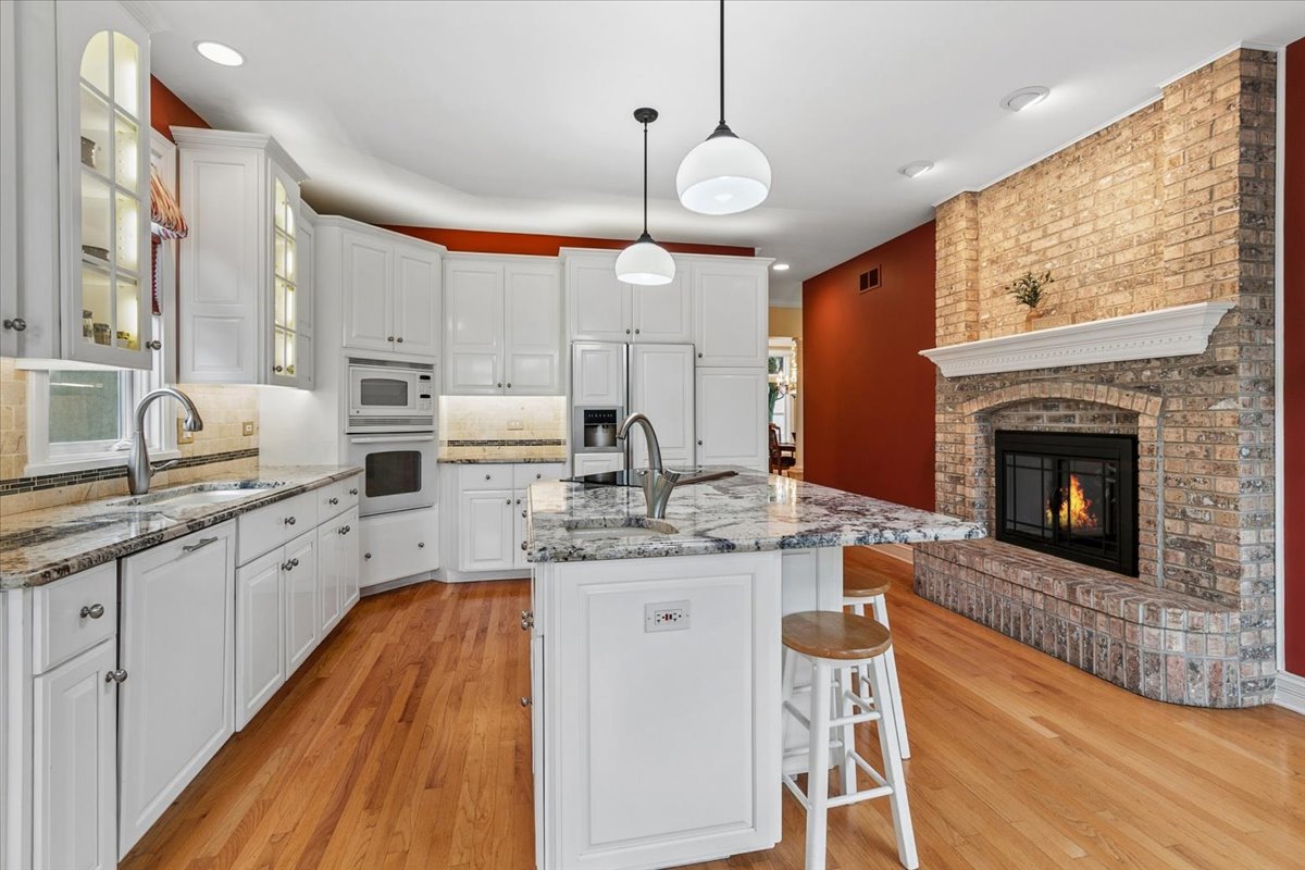 25022 W Palmer Court Property Photo 17