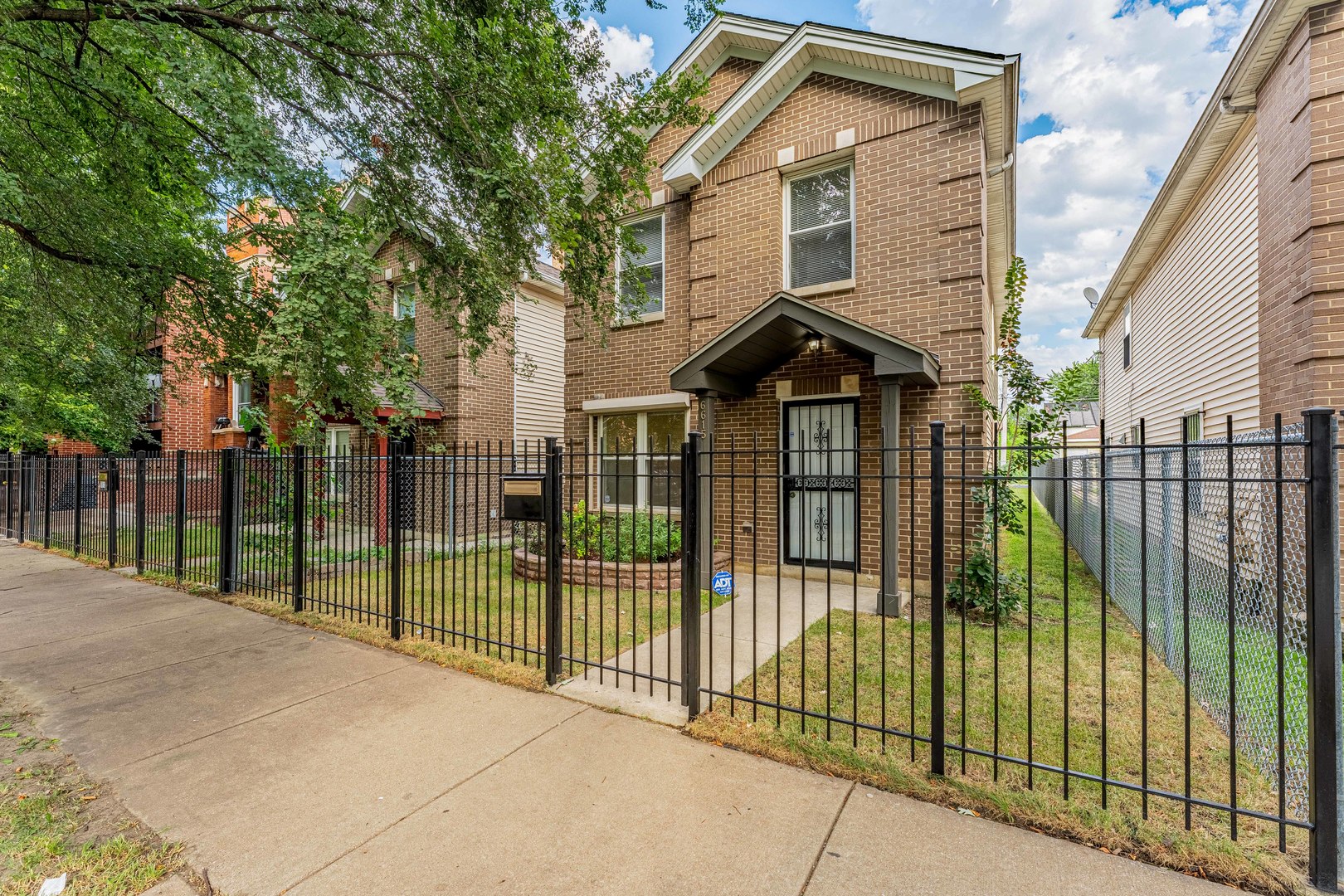6615 S Normal Boulevard Property Photo 1