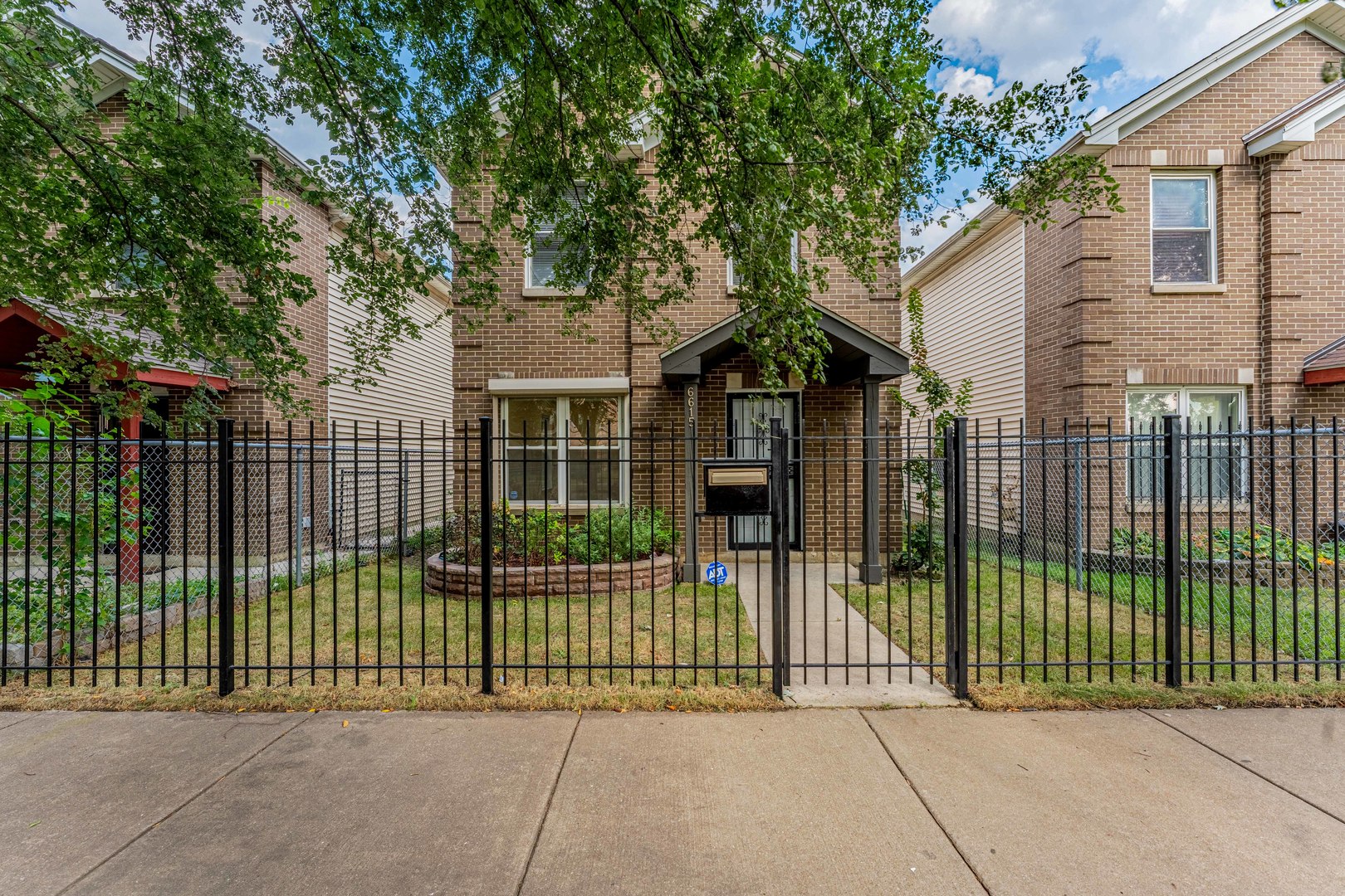 6615 S Normal Boulevard Property Photo 3